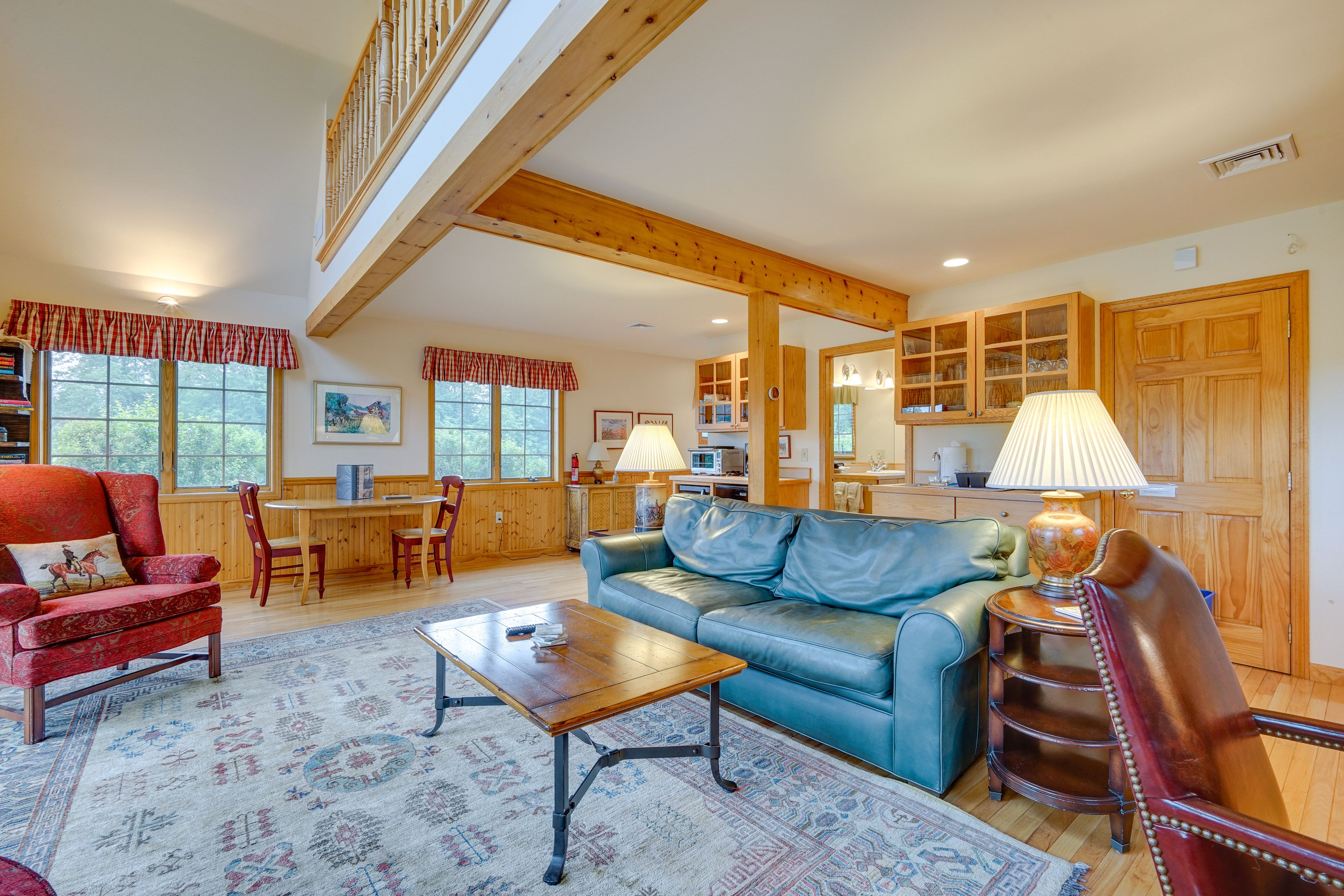 Williamstown Vacation Rental | Studio | 1BA | Stairs Required | 1,000 Sq Ft