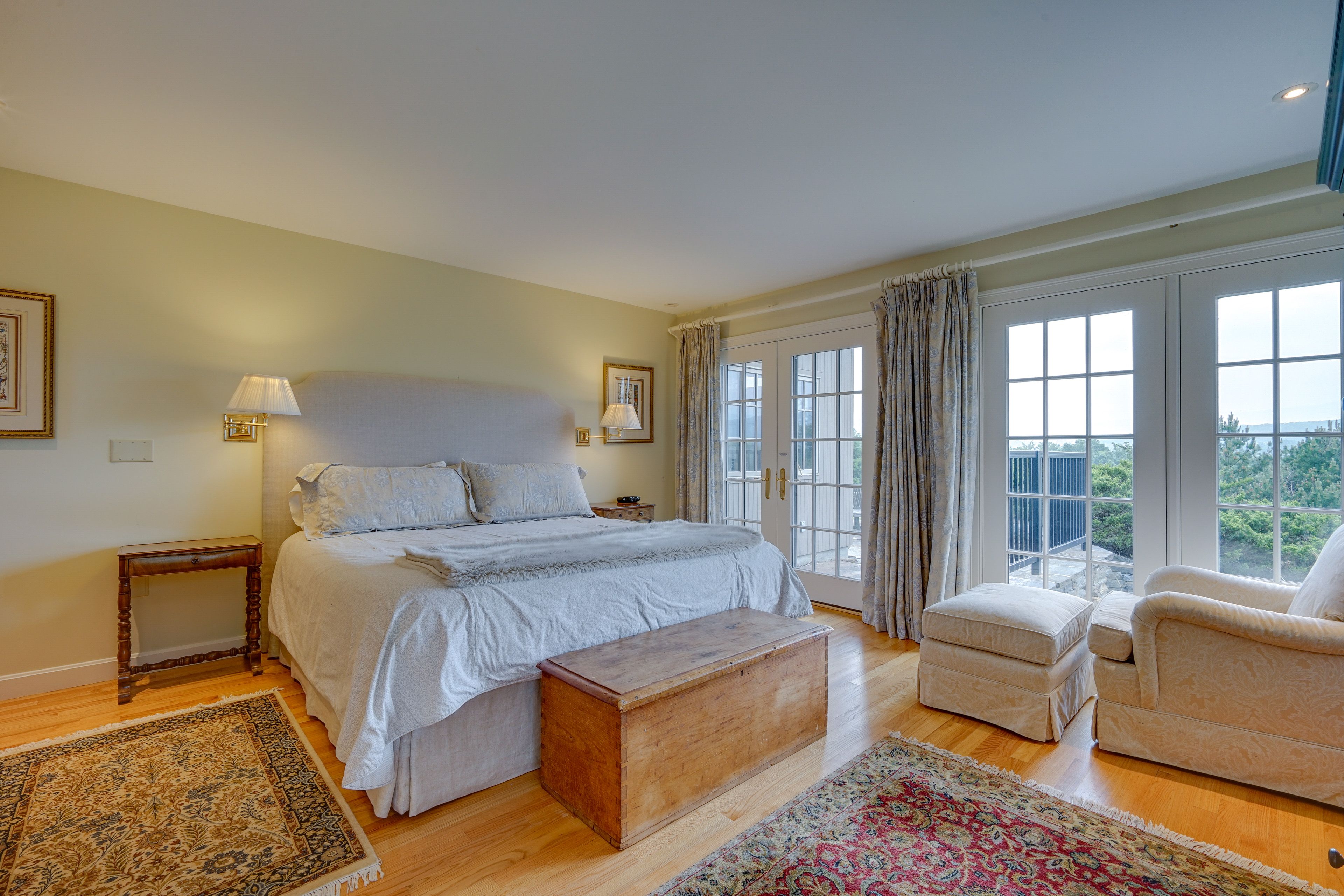 Bedroom 2 | King Bed