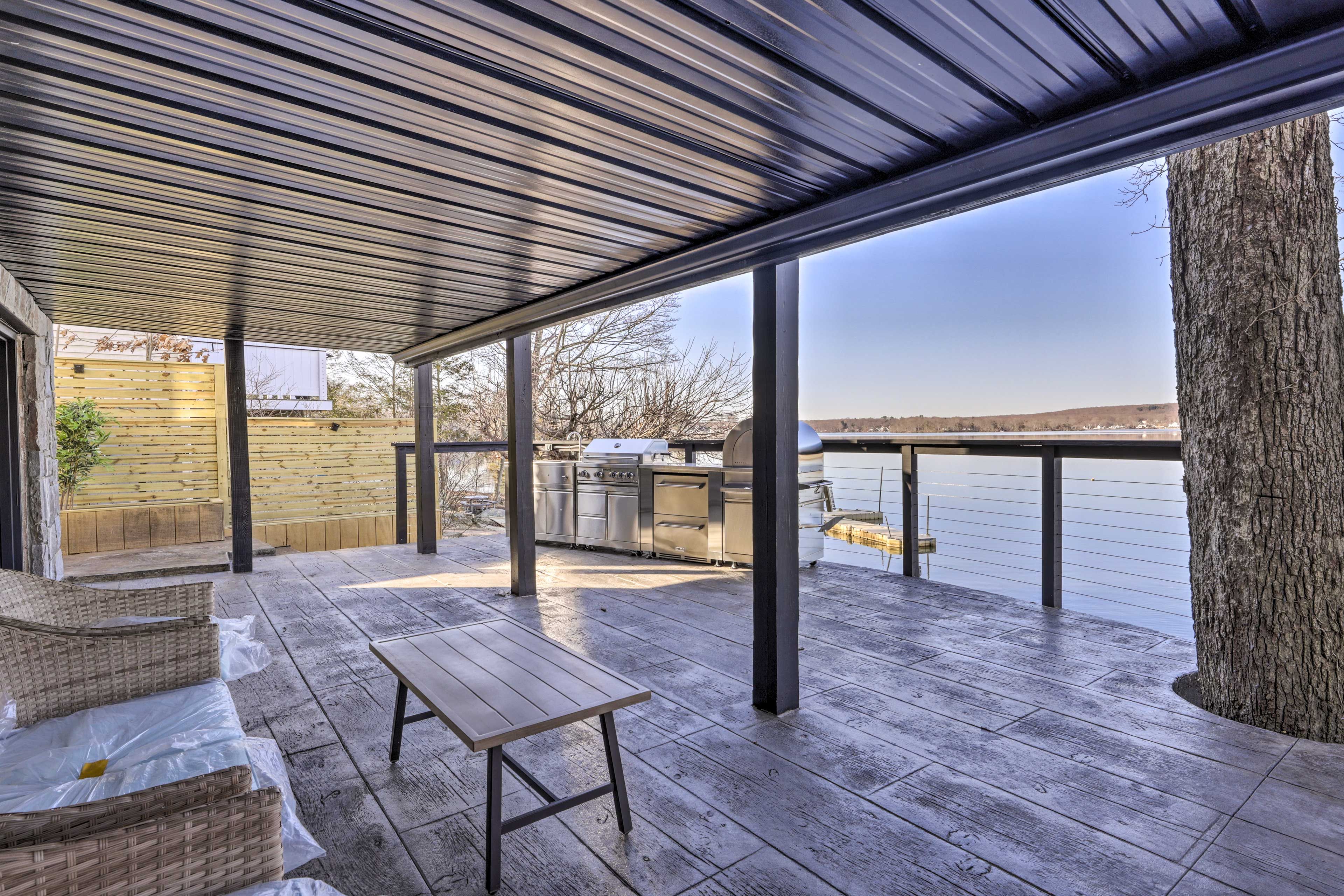 Ground-Level Deck | Outdoor Kitchen