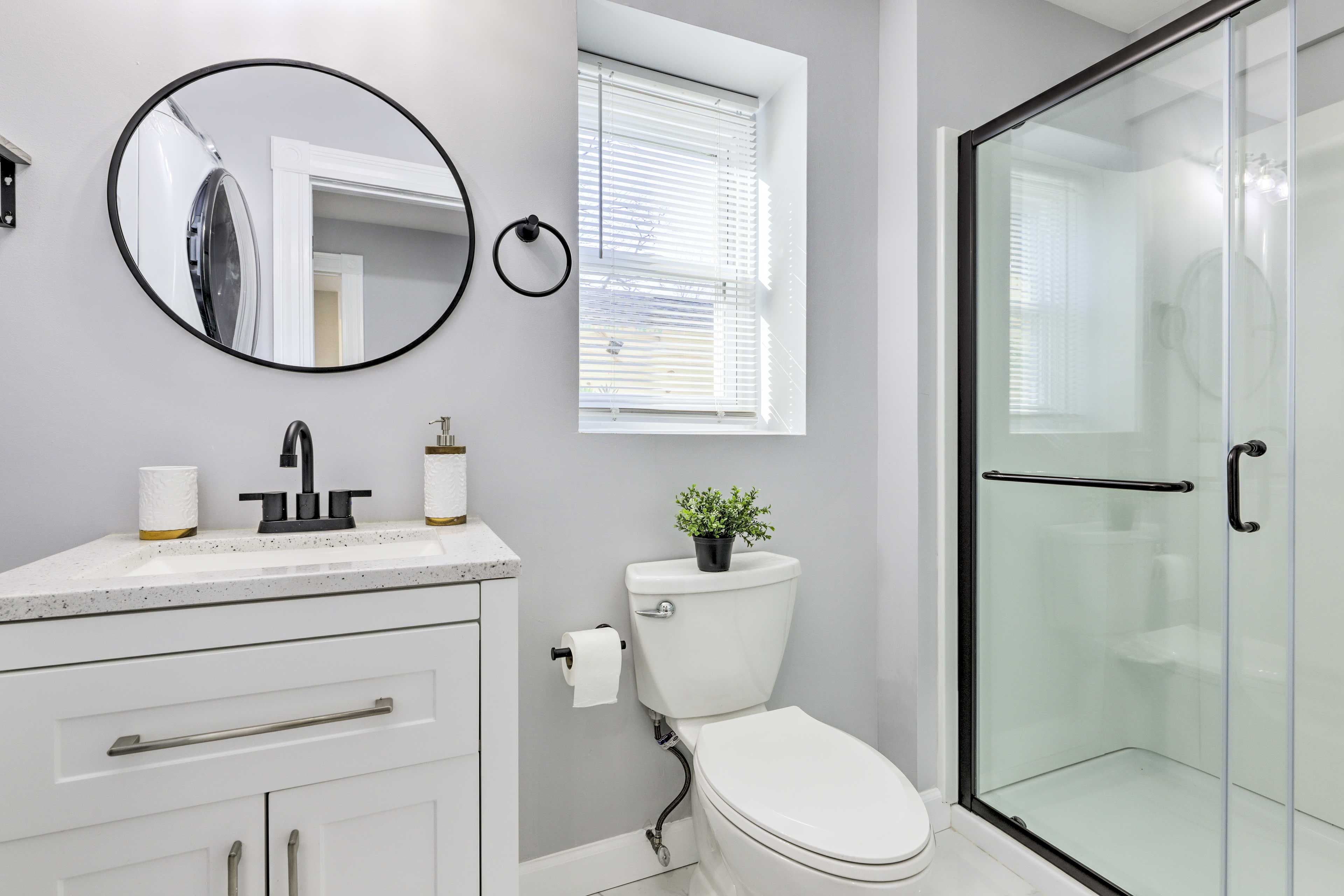 Full Bathroom | Washer & Dryer | Linens Provided