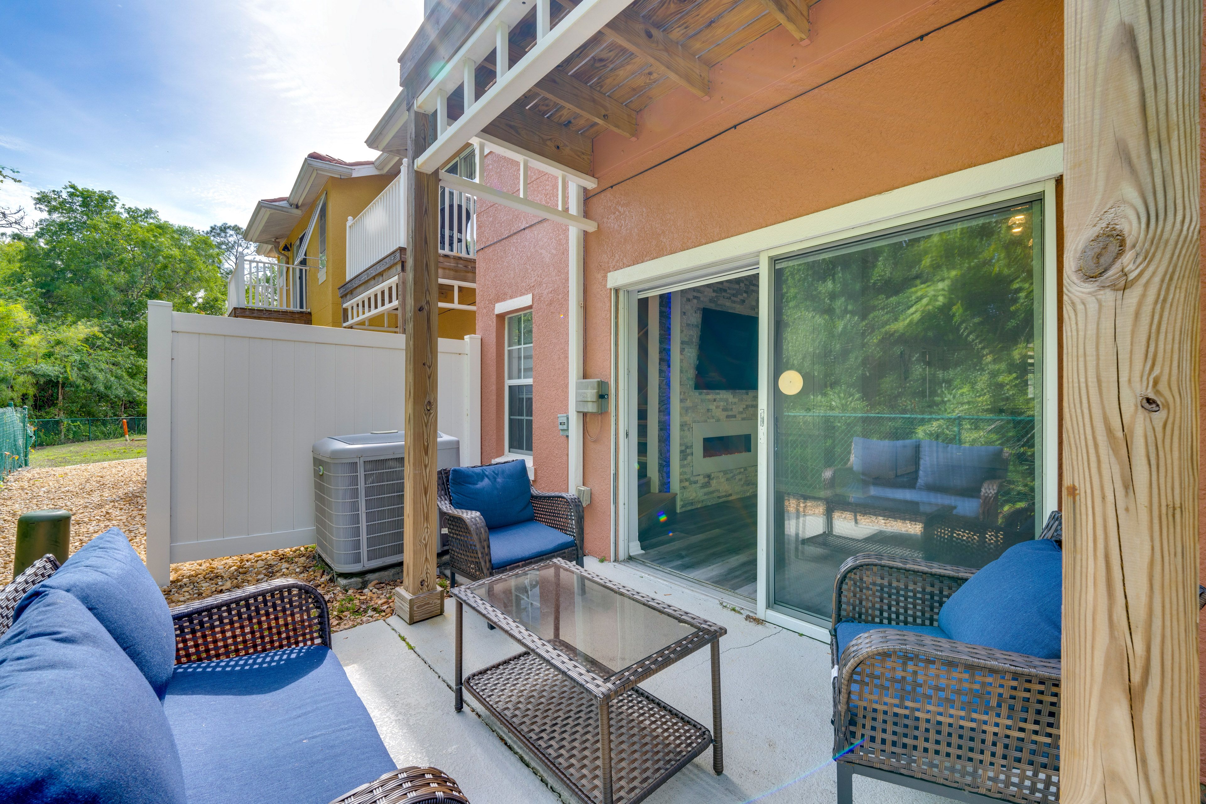 Patio | Outdoor Seating & Dining | Free WiFi