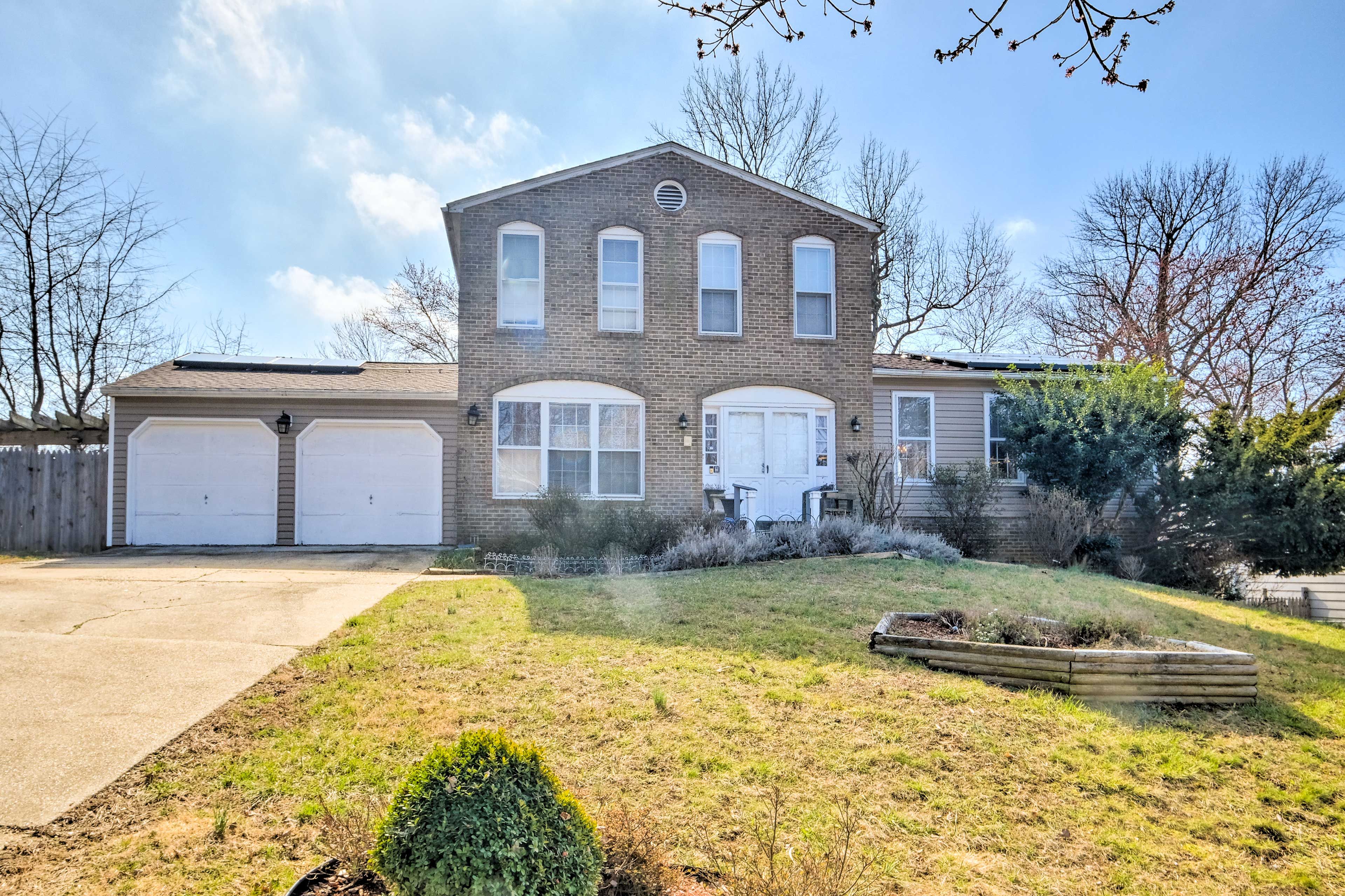 Property Exterior | Driveway (3 Vehicles) | Free Street Parking