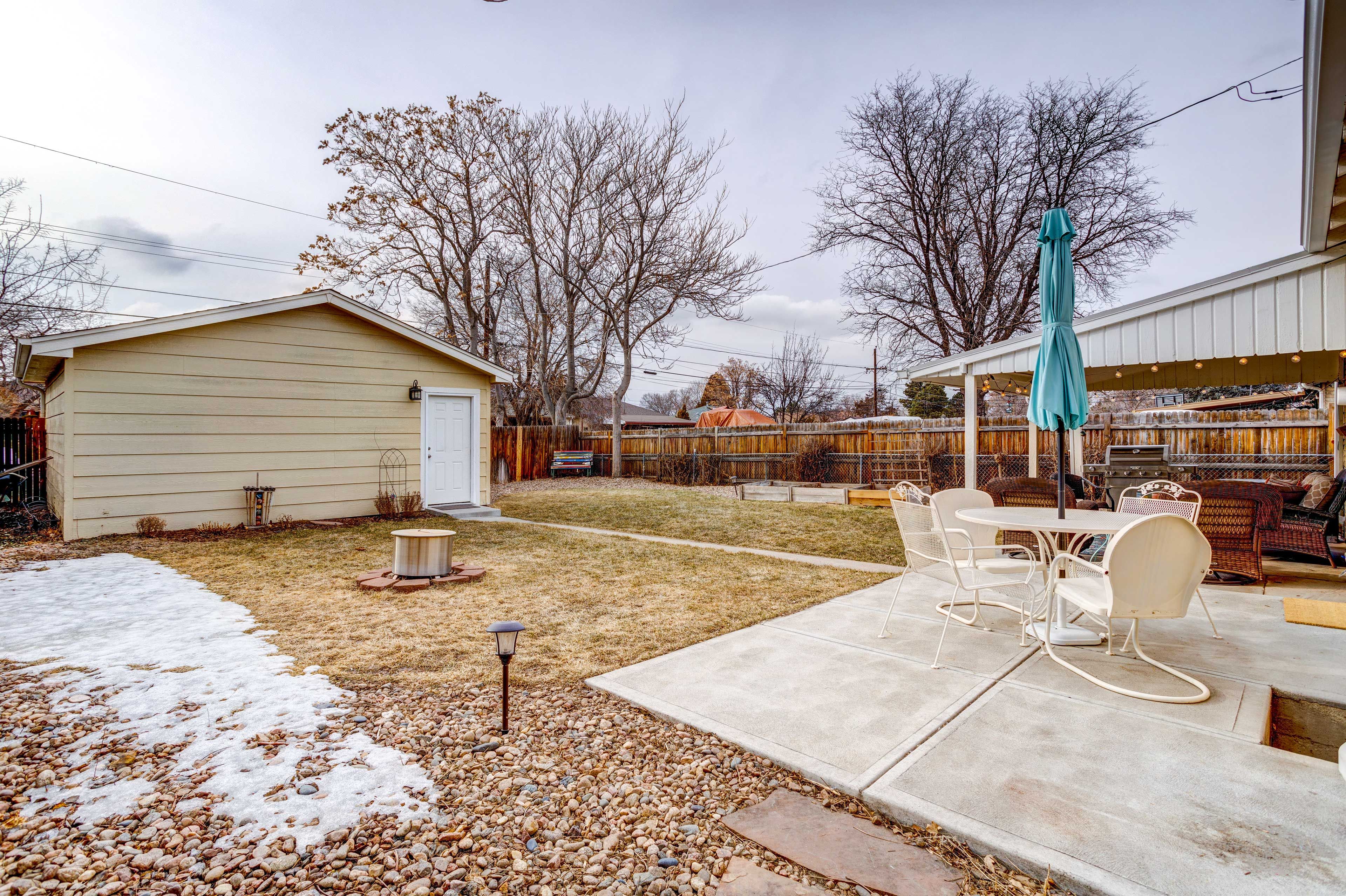 Fenced Yard | Fire Pit