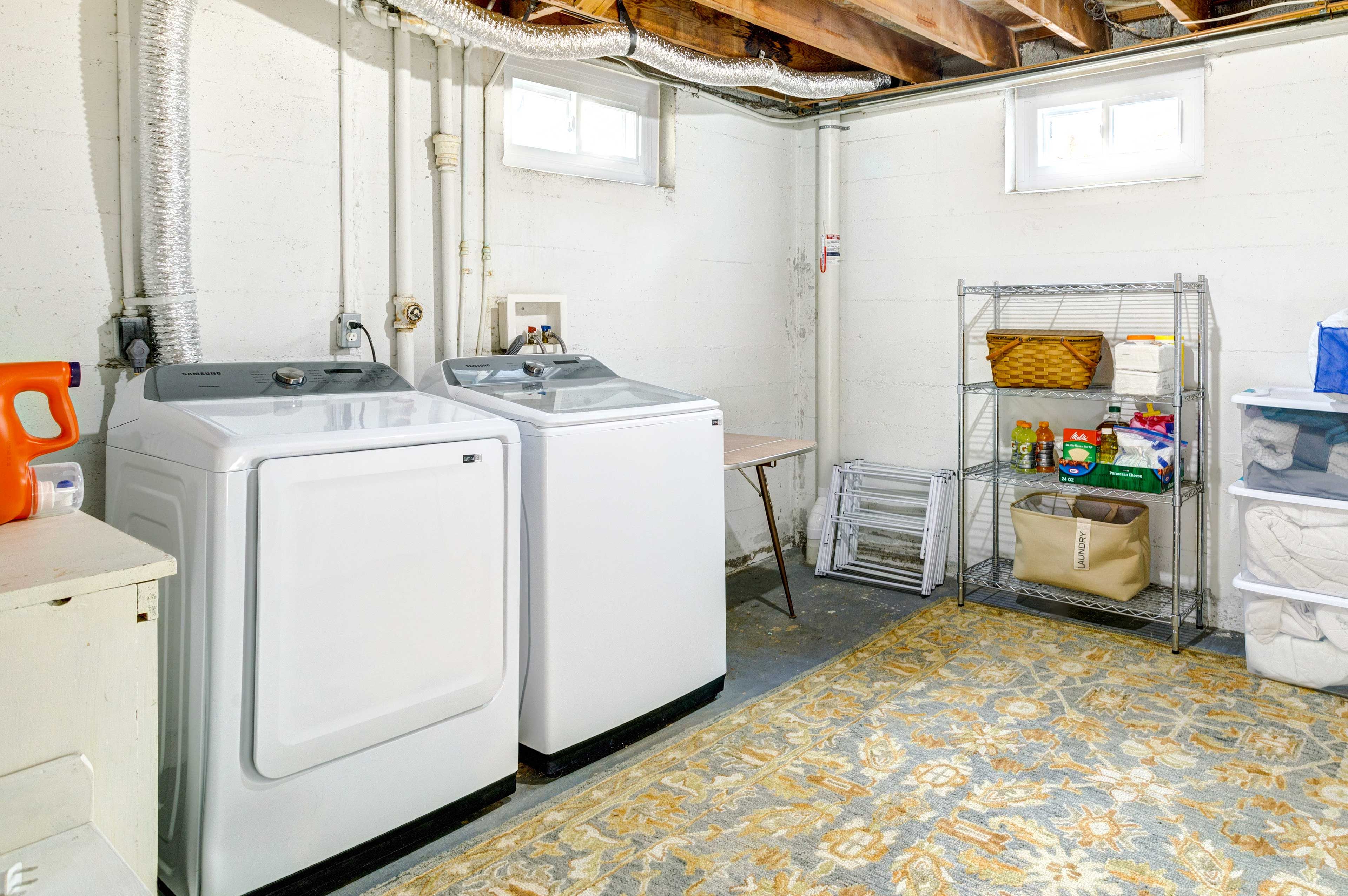 Laundry Room | Laundry Detergent Provided | Clothes Steamer | Iron/Board