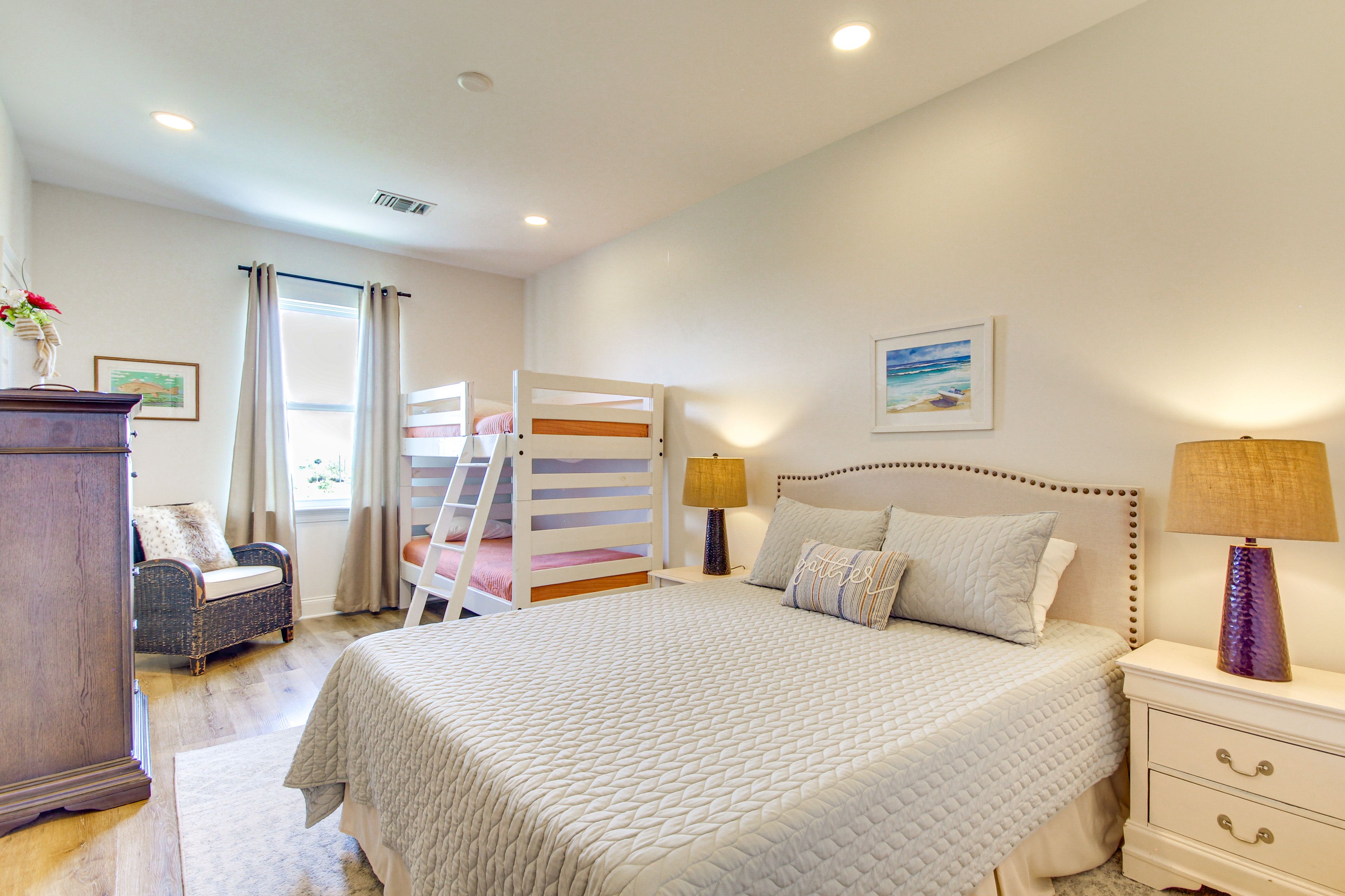 Bedroom 4 | Queen Bed | Twin Bunk Bed