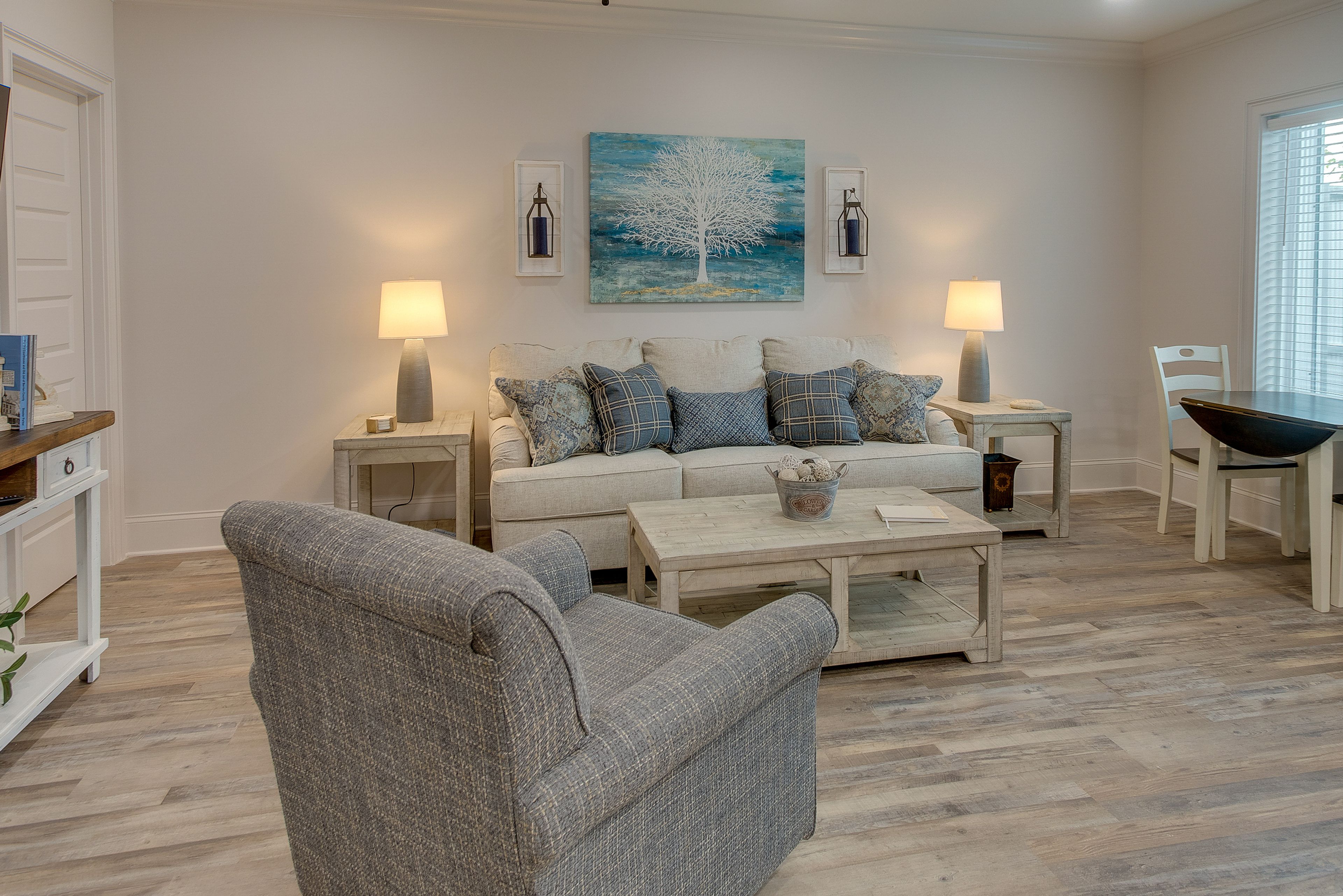 Living Room | Smart TV