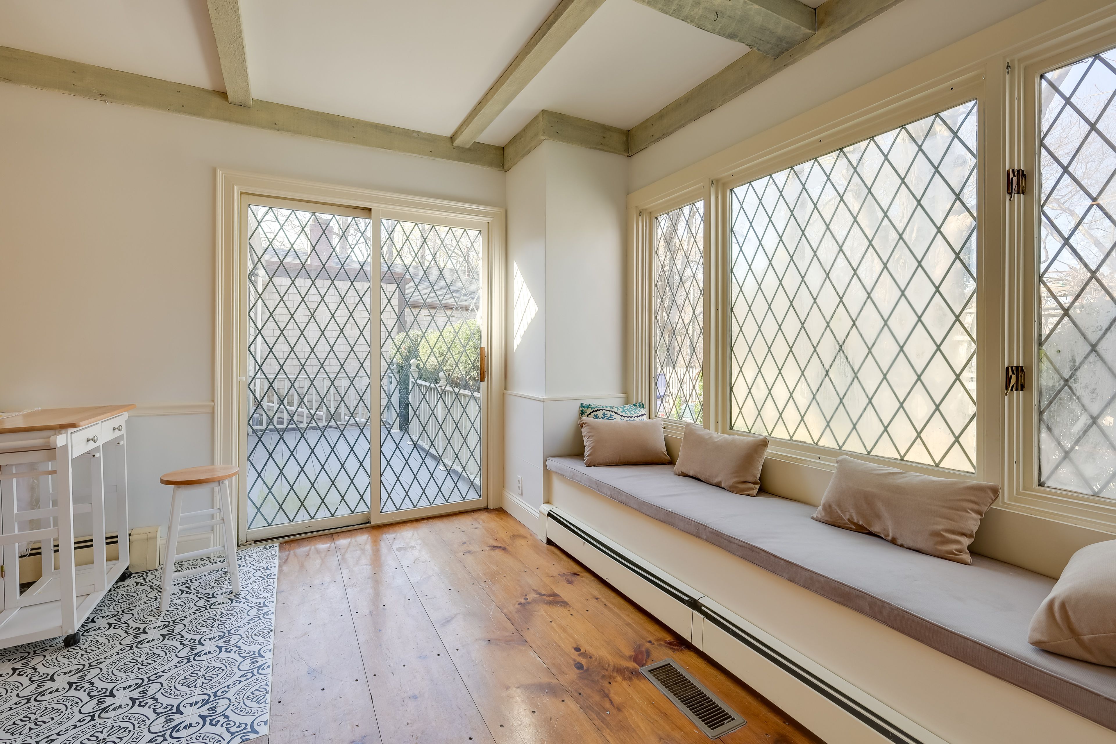 Dining Area/Window Nook