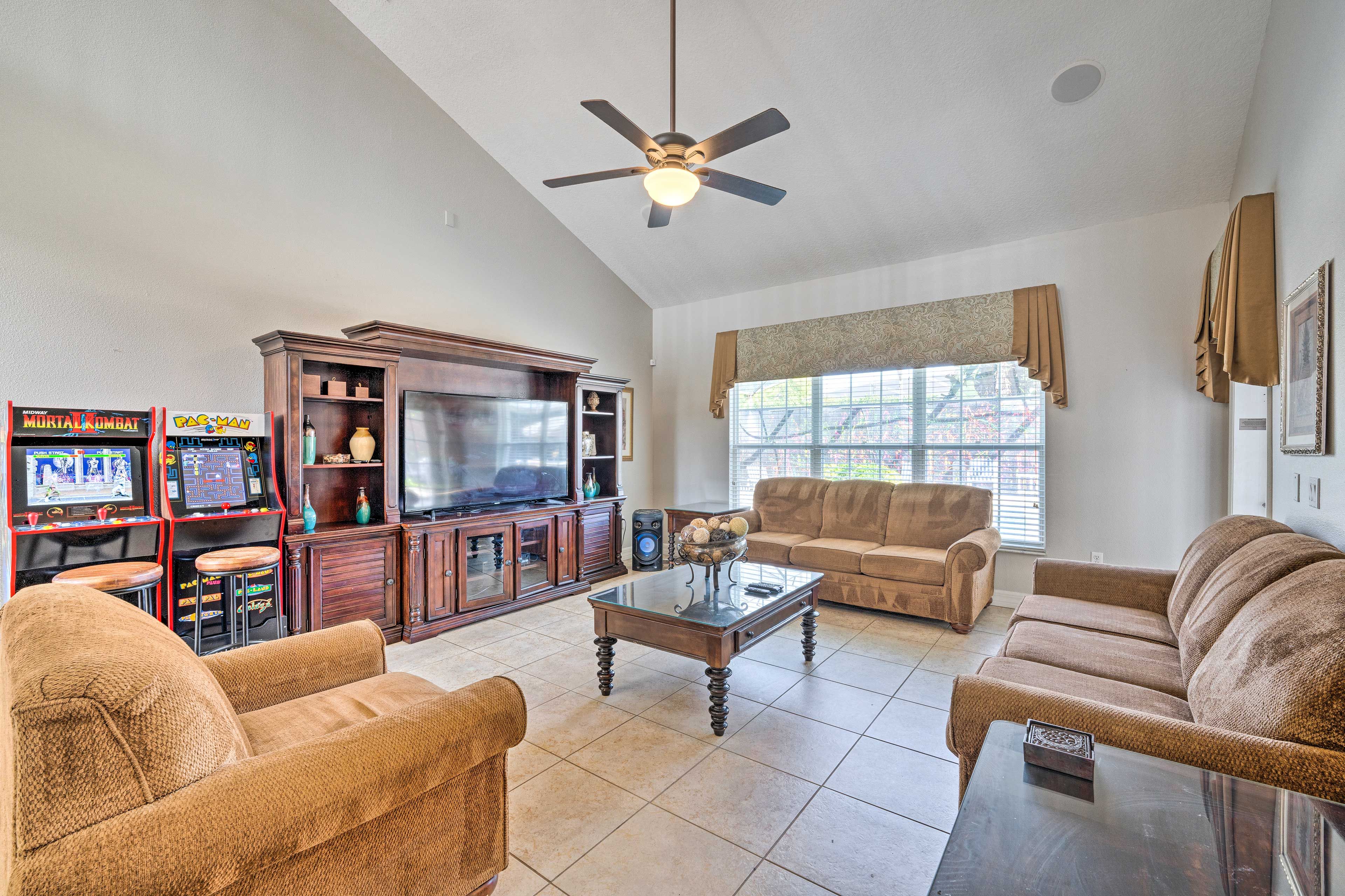 Living Room | 1st Floor | Arcade Machines | Smart TV