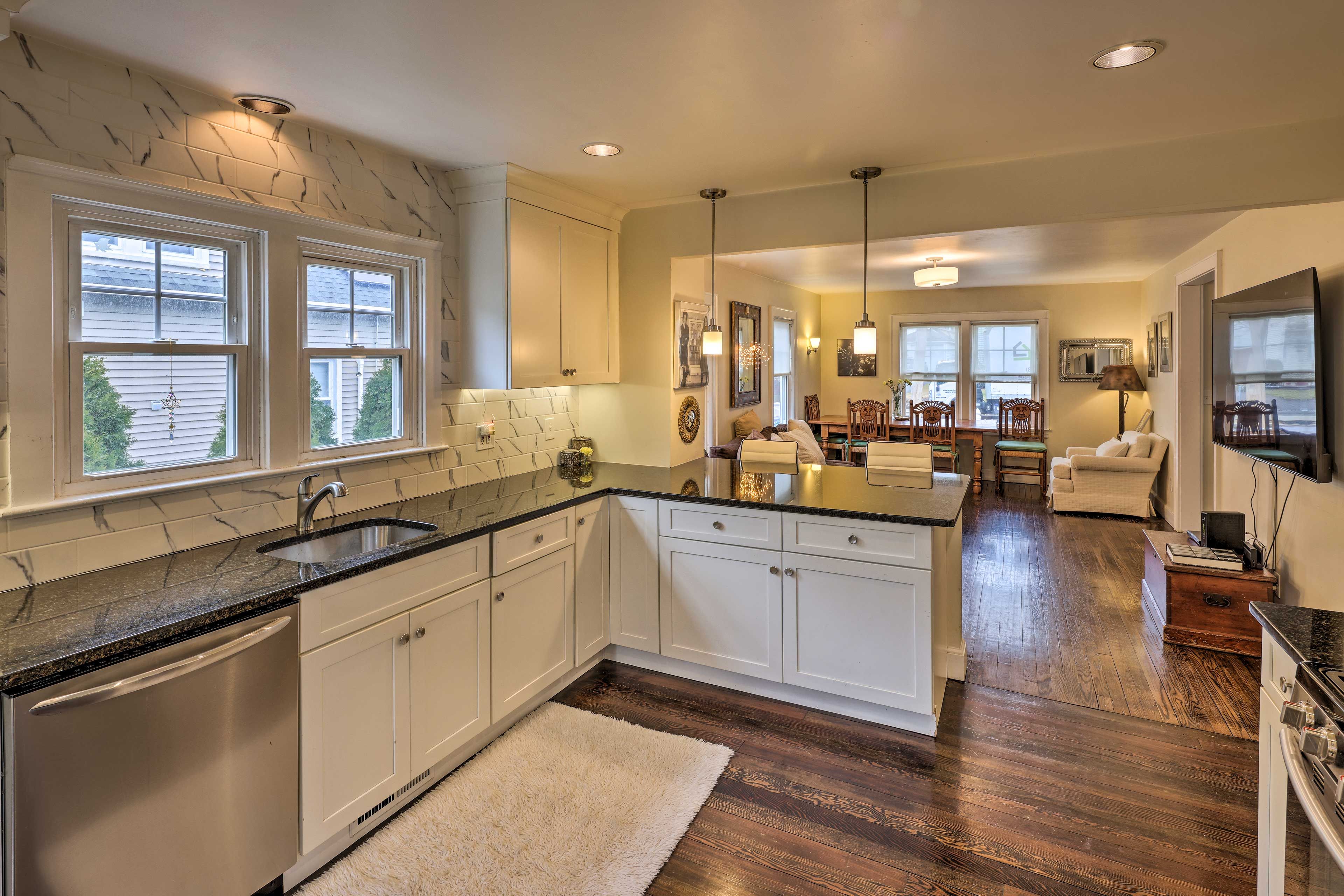 Kitchen | Dishwasher | Gas Stovetop