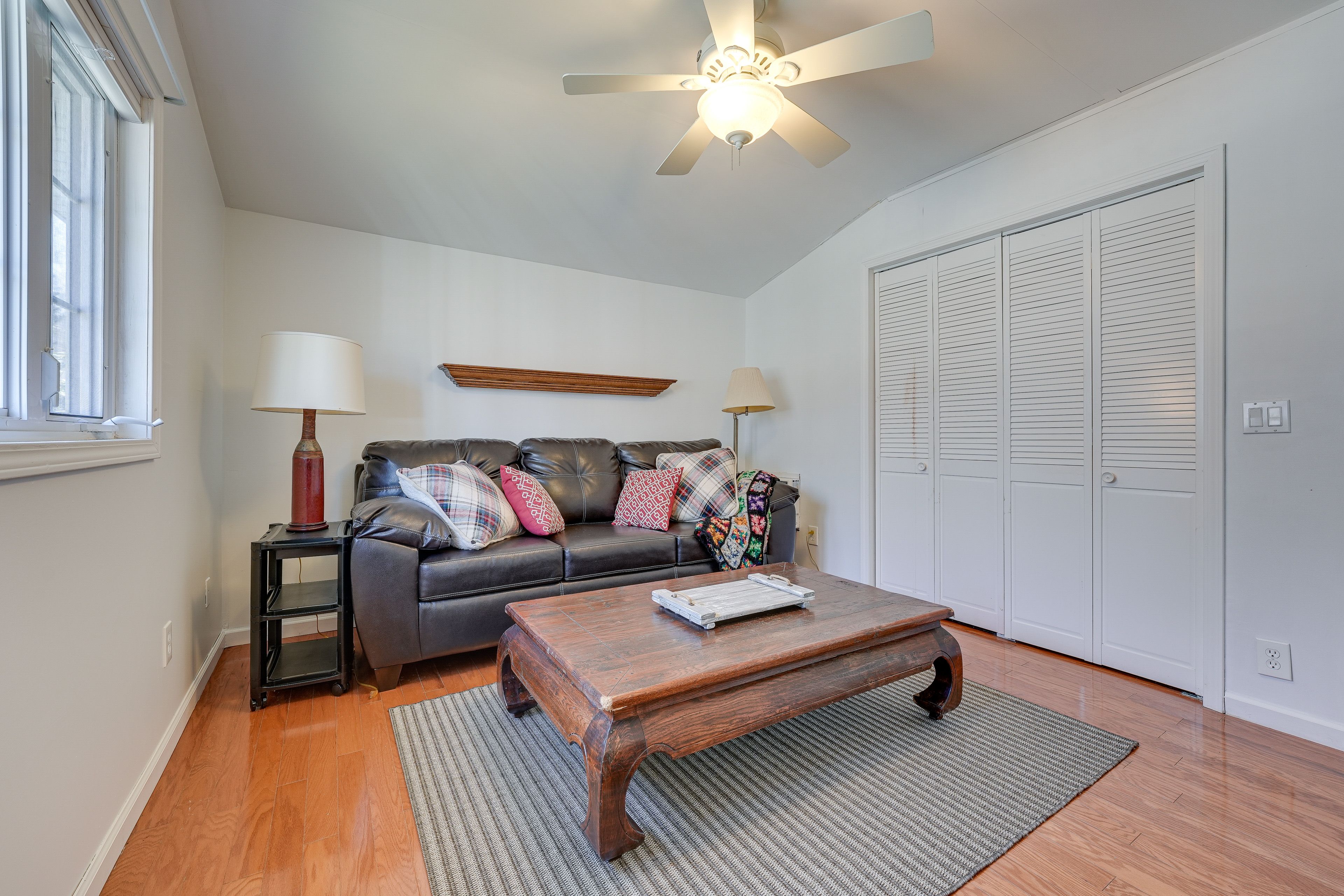 Bedroom 1 | 1st Floor | Queen Sleeper Sofa | Closet | Ceiling Fans
