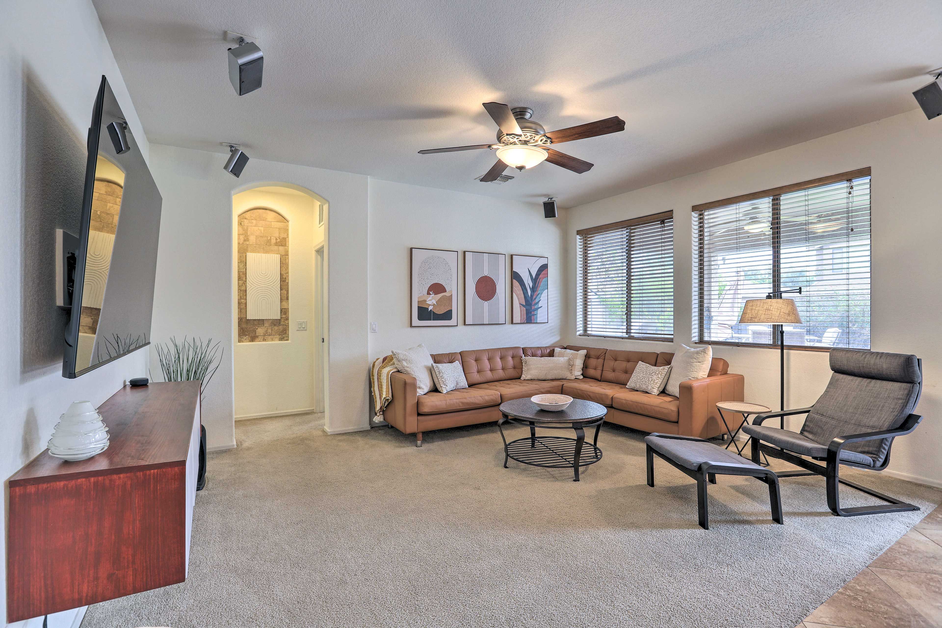 Living Room | Smart TV | Central Heating & A/C