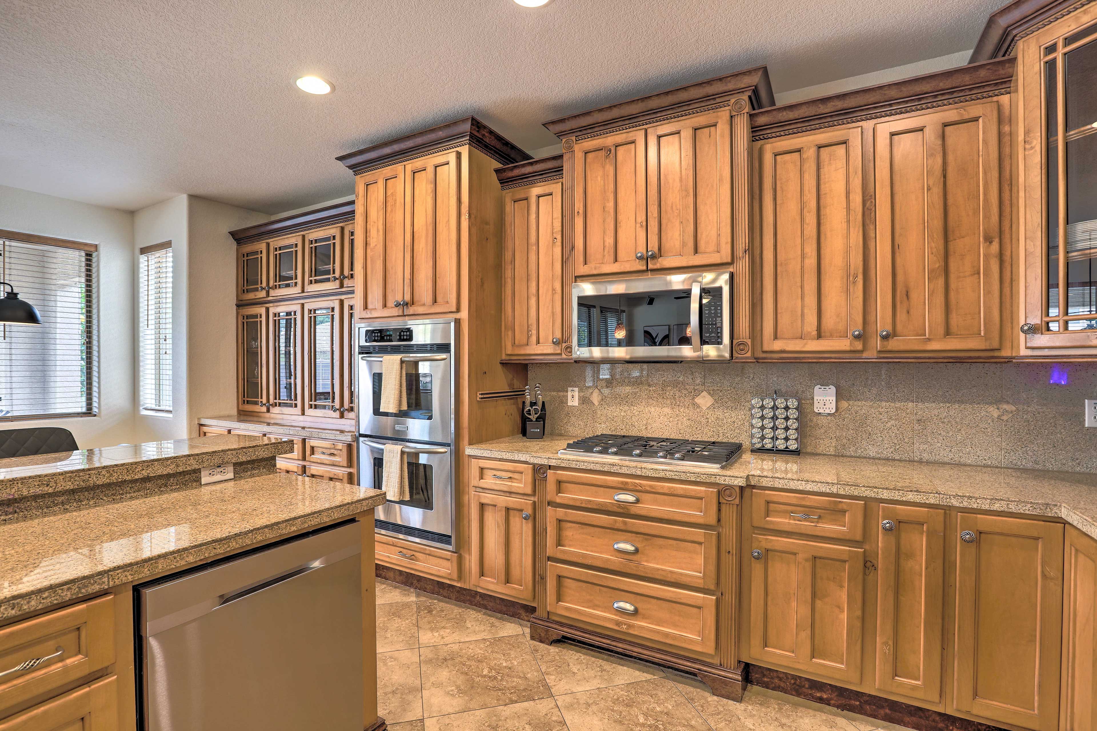 Kitchen | Coffee Maker | French Press | Spices | Toaster Oven