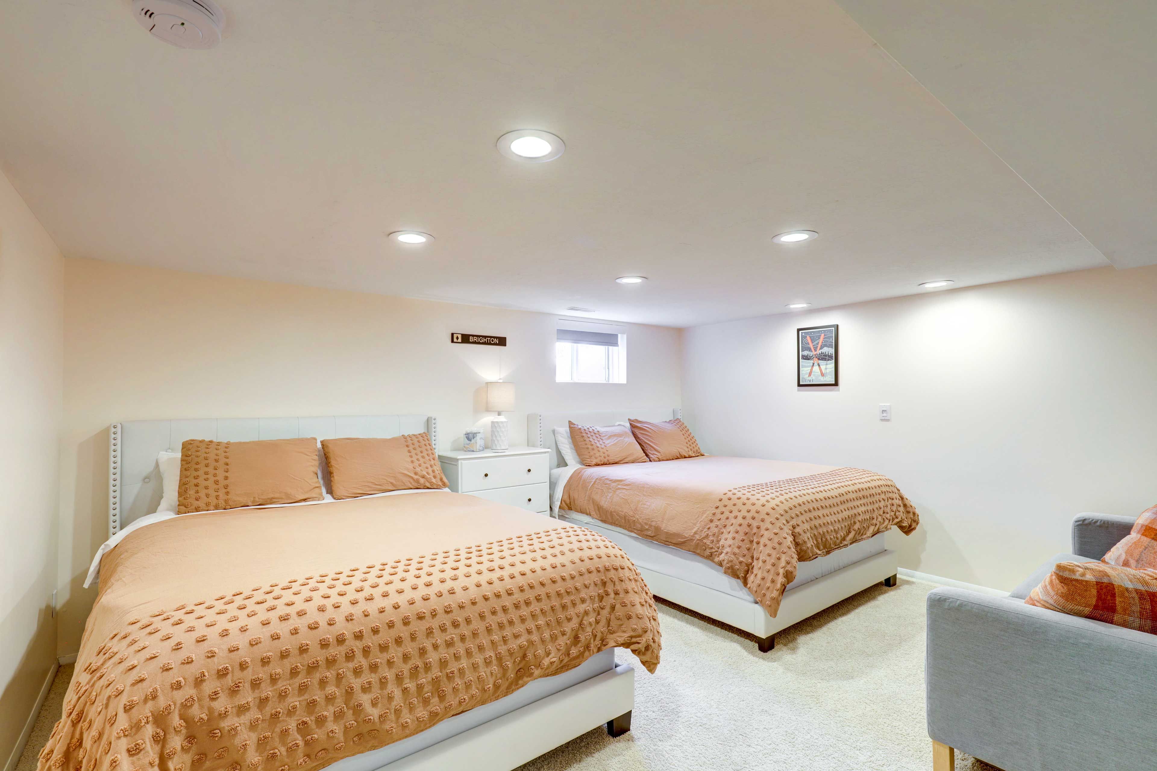 Bedroom 5 | 2 Queen Beds | Basement Floor