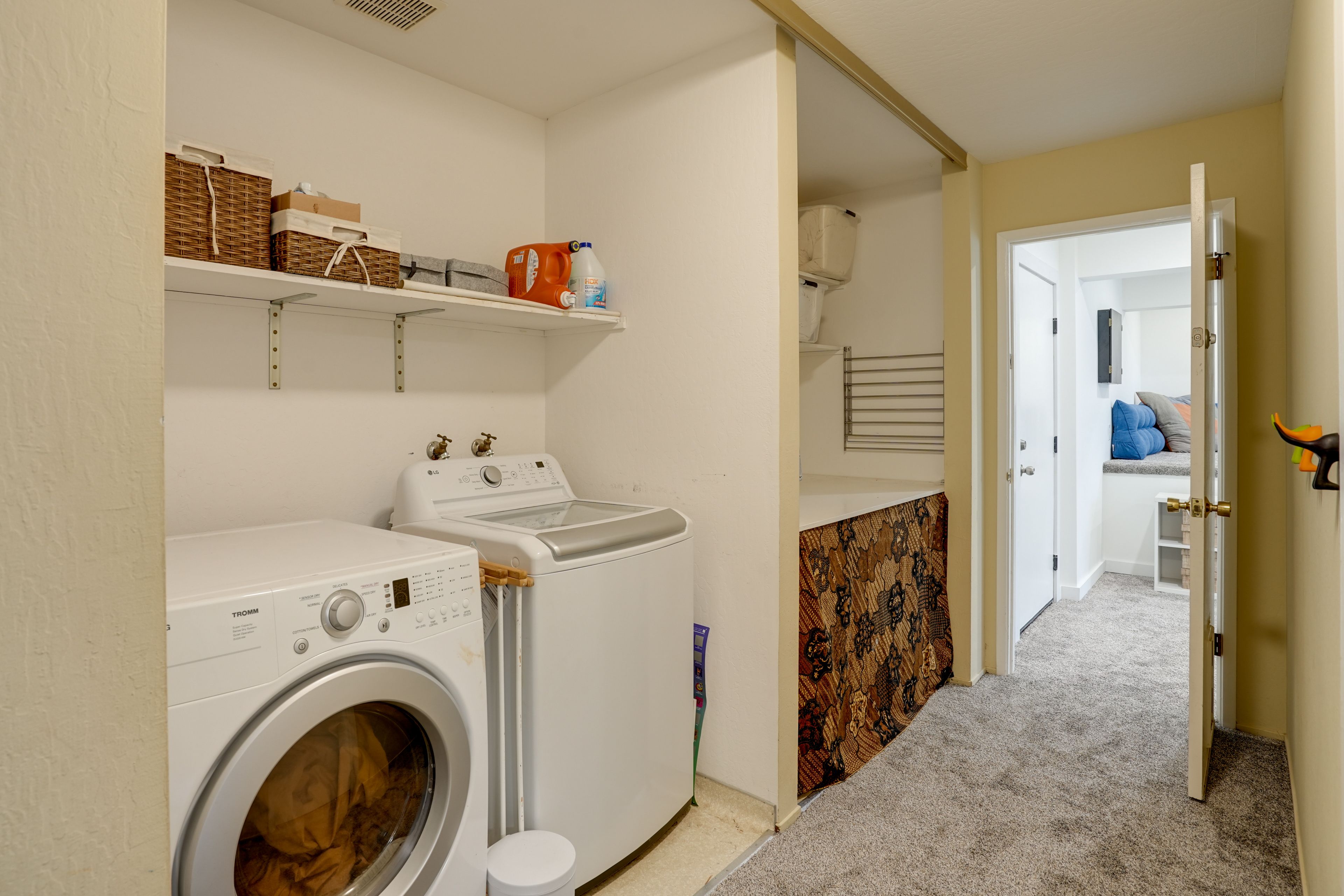 Laundry Area | Detergent Provided