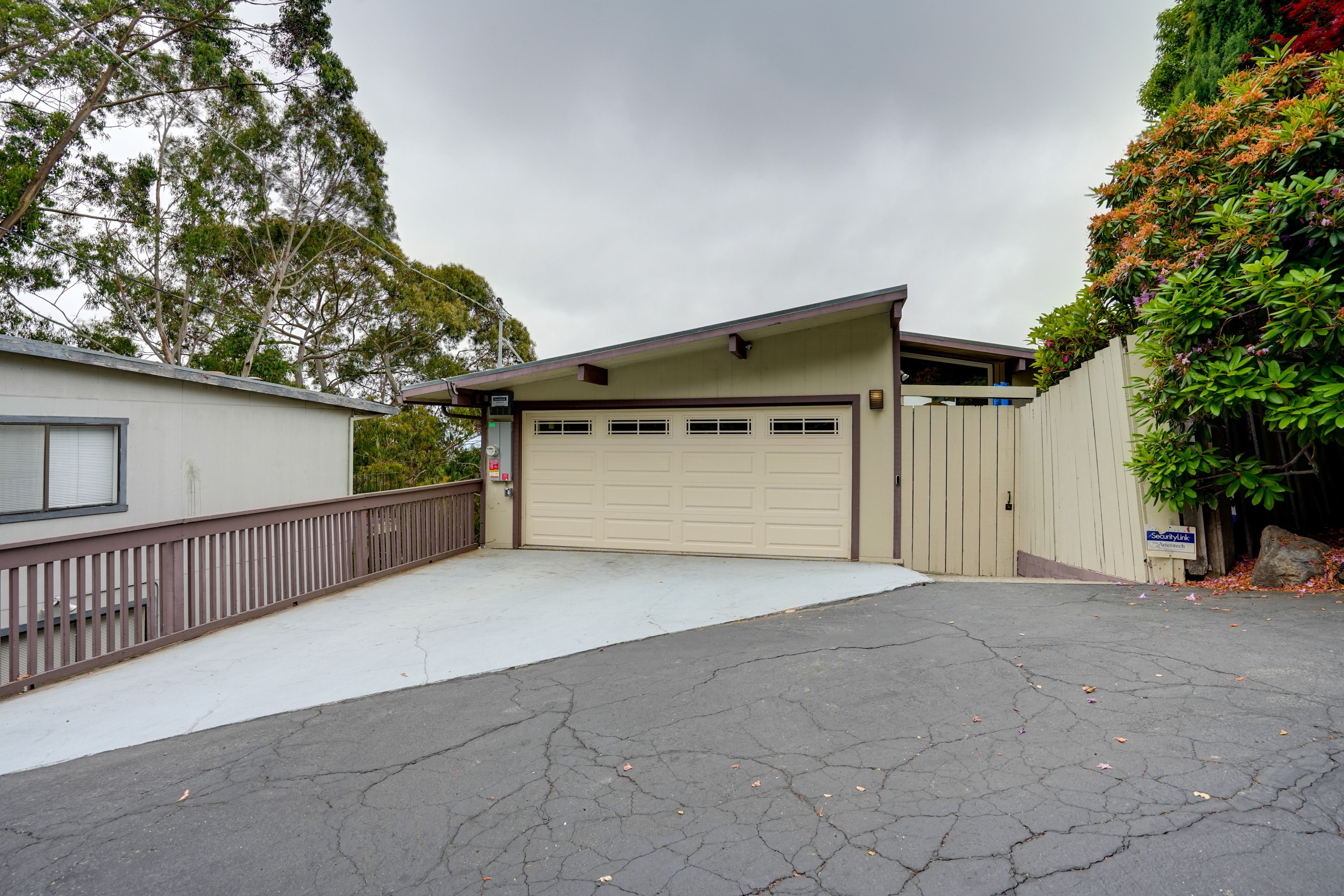 Parking | Driveway (2 Vehicles) | Street Parking (First-Come, First-Served)