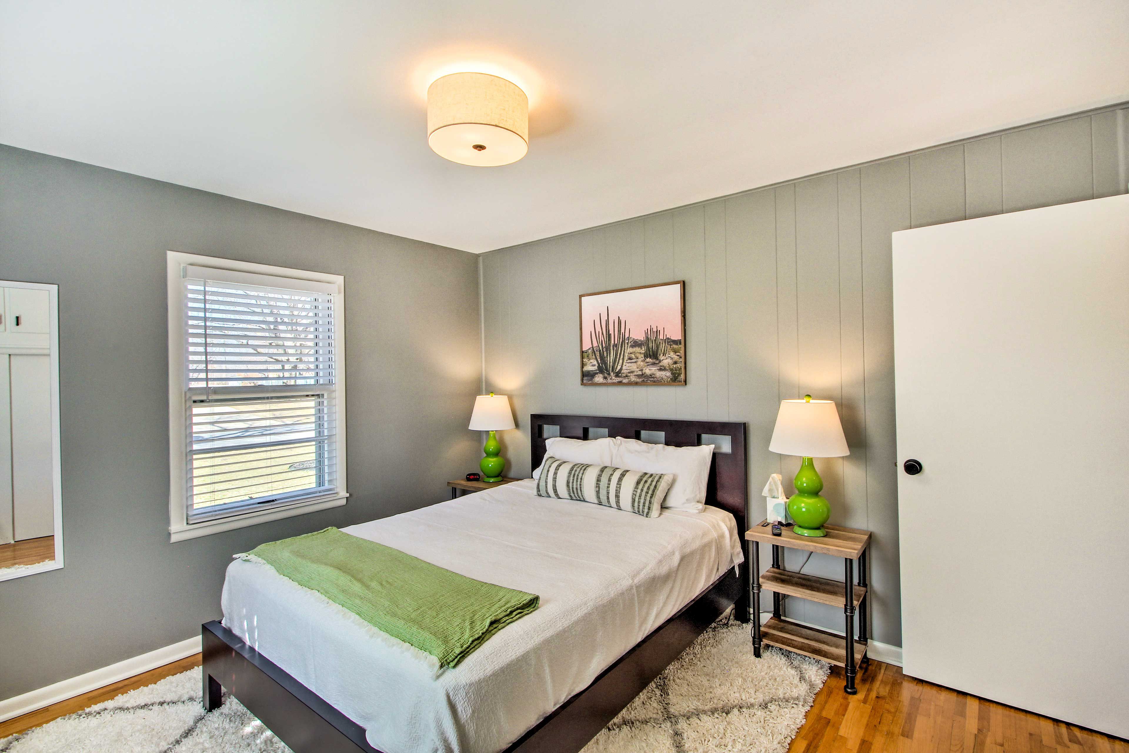 Bedroom 1 | Queen Bed | Linens Provided