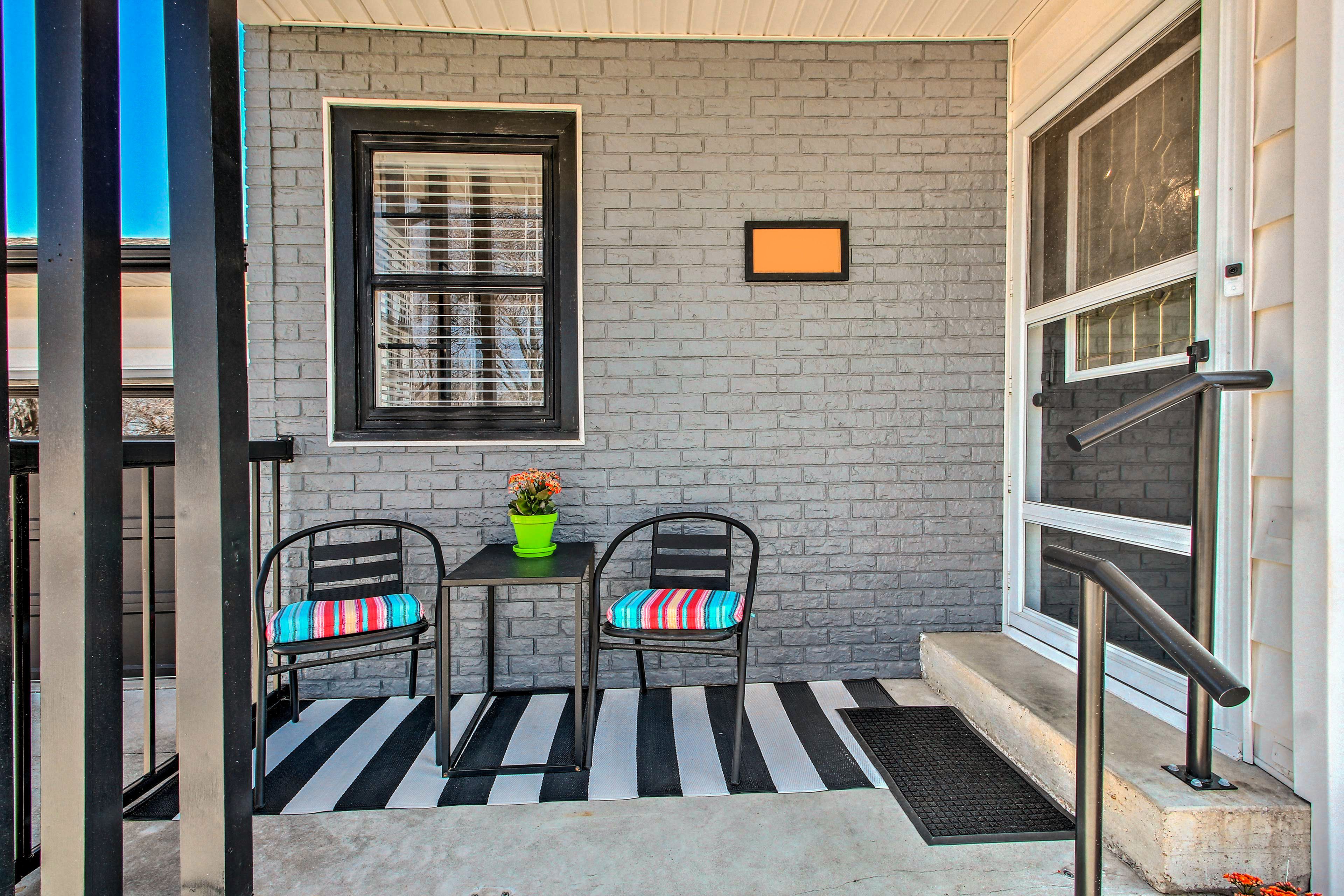 Entry | Covered Porch