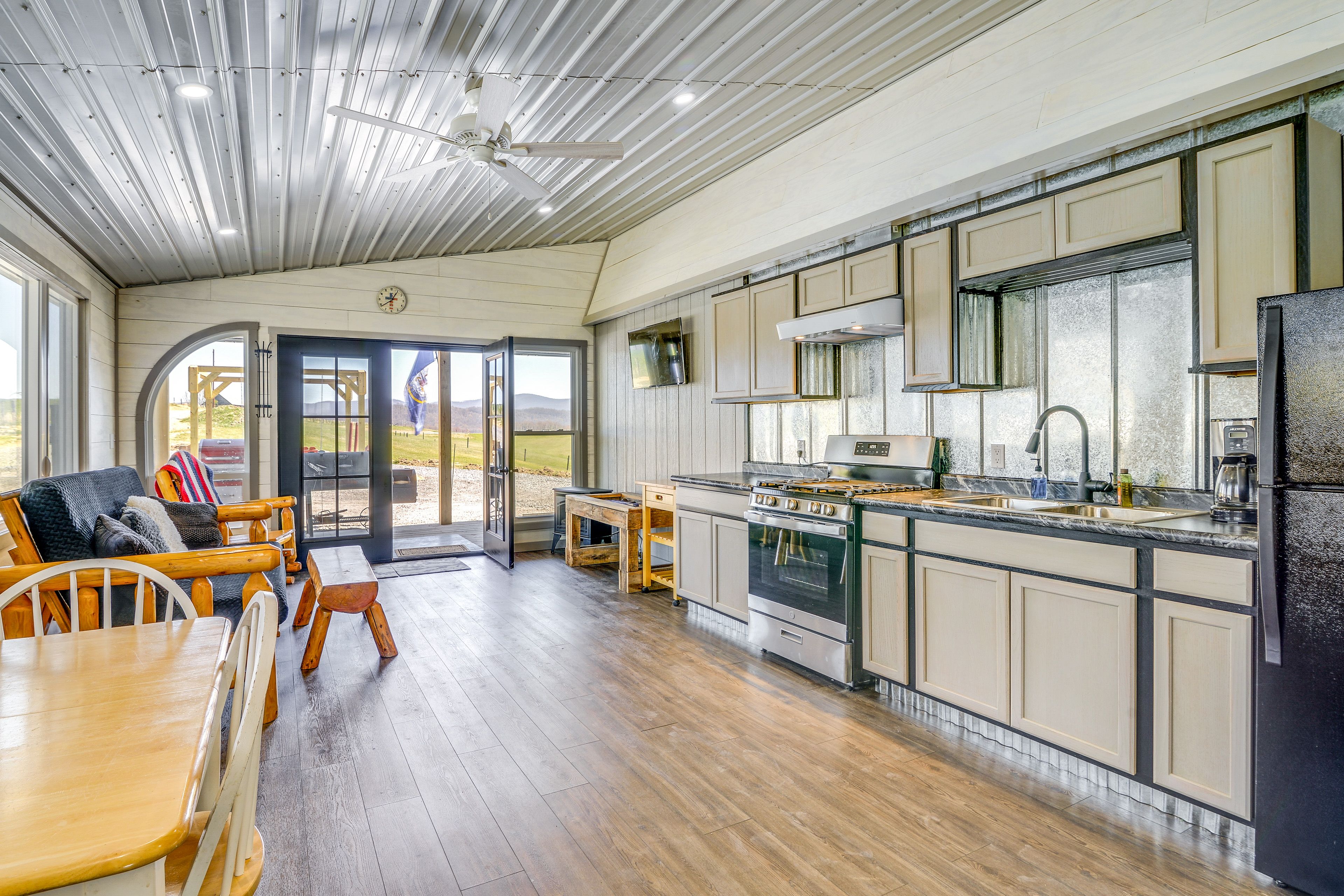 Dining Area | Dishware/Flatware Provided | Coffee Maker | Single-Story Home