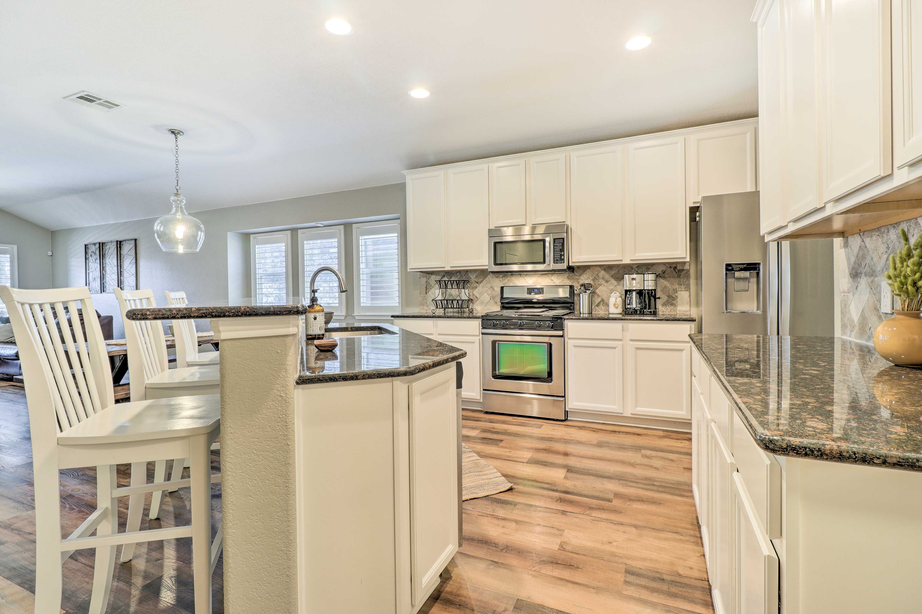 Kitchen | Toaster | Blender | Crockpot | Coffee Maker | Cooking Basics & Spices