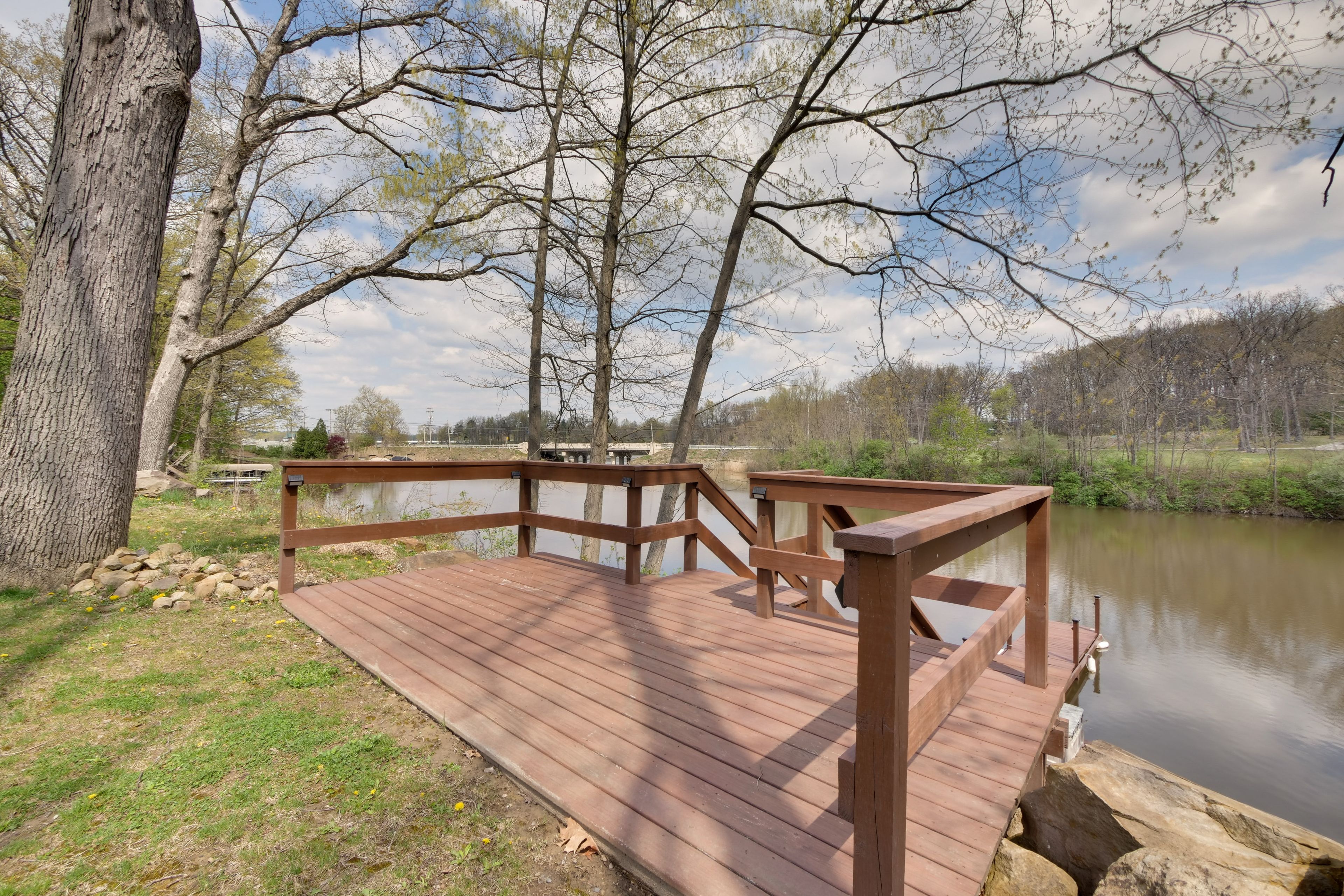 Deck | Dock Access (Stairs Required)