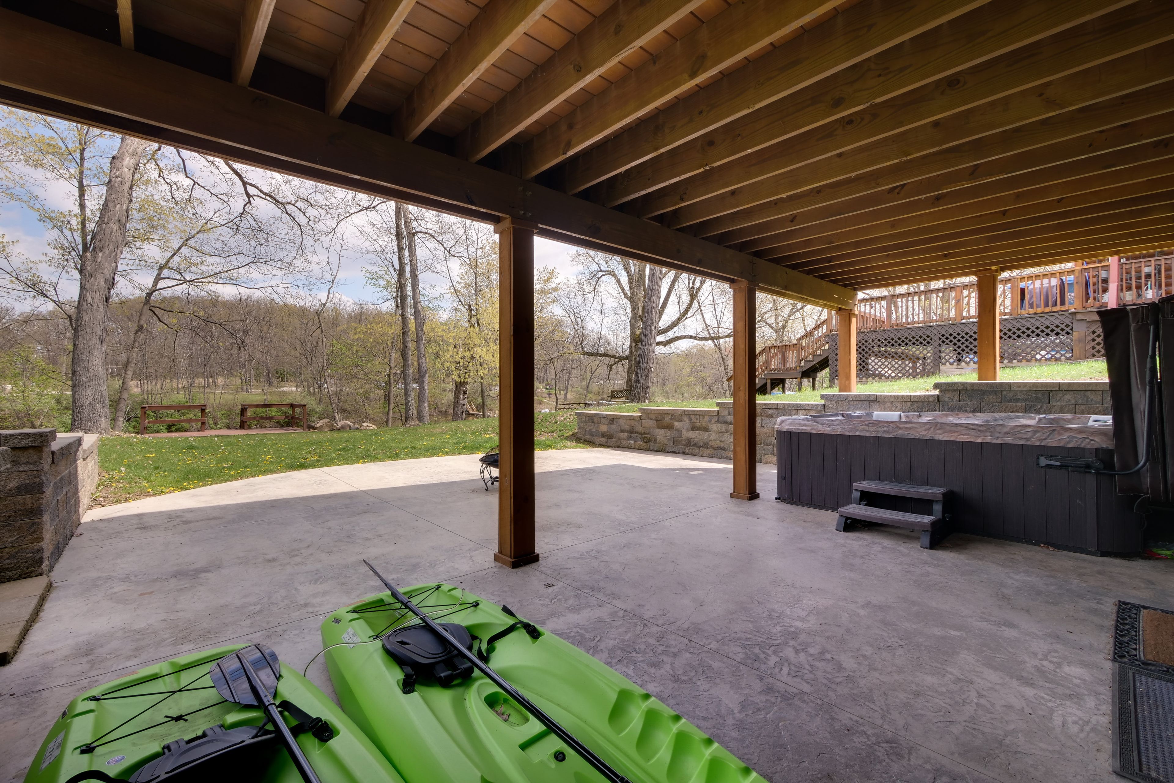 Covered Patio | 2 Kayaks | Private Hot Tub
