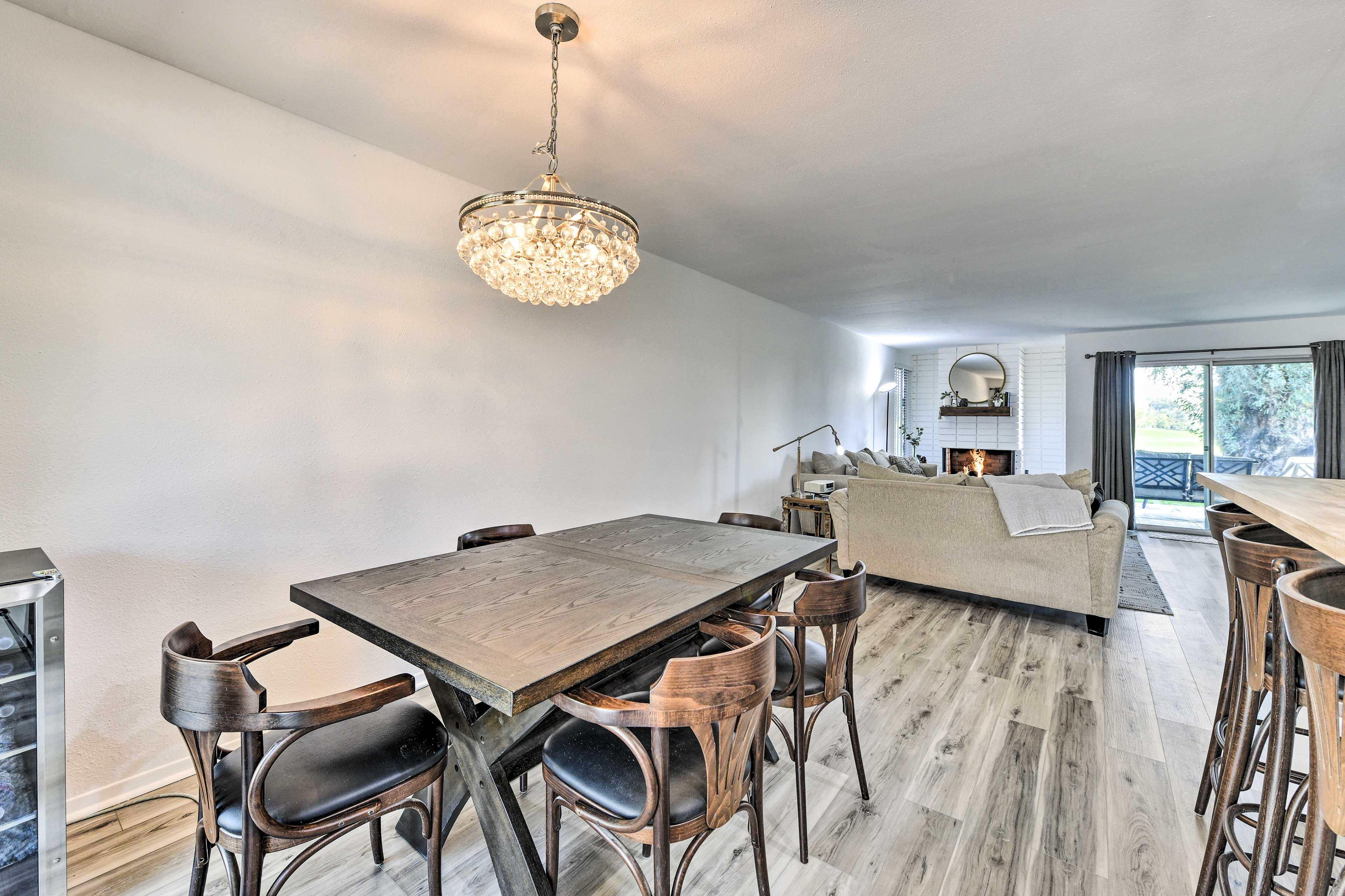 Dining Table | Dishware/Flatware Provided