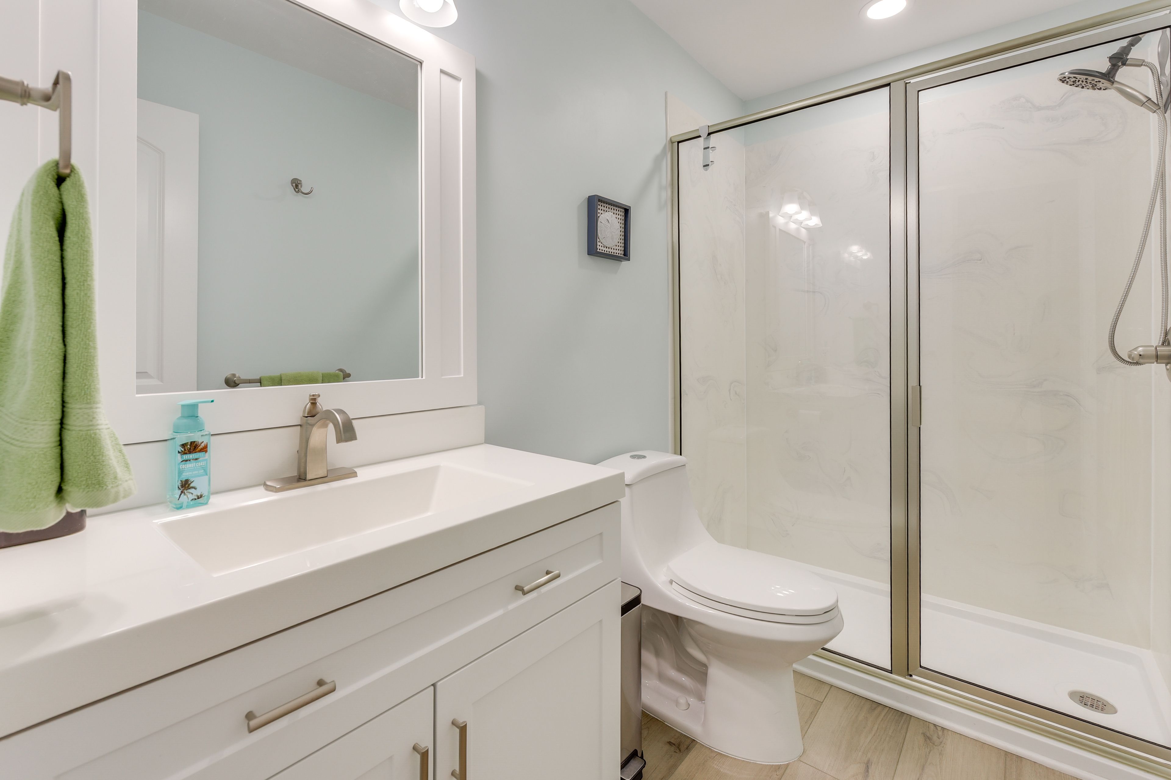 Full Bathroom