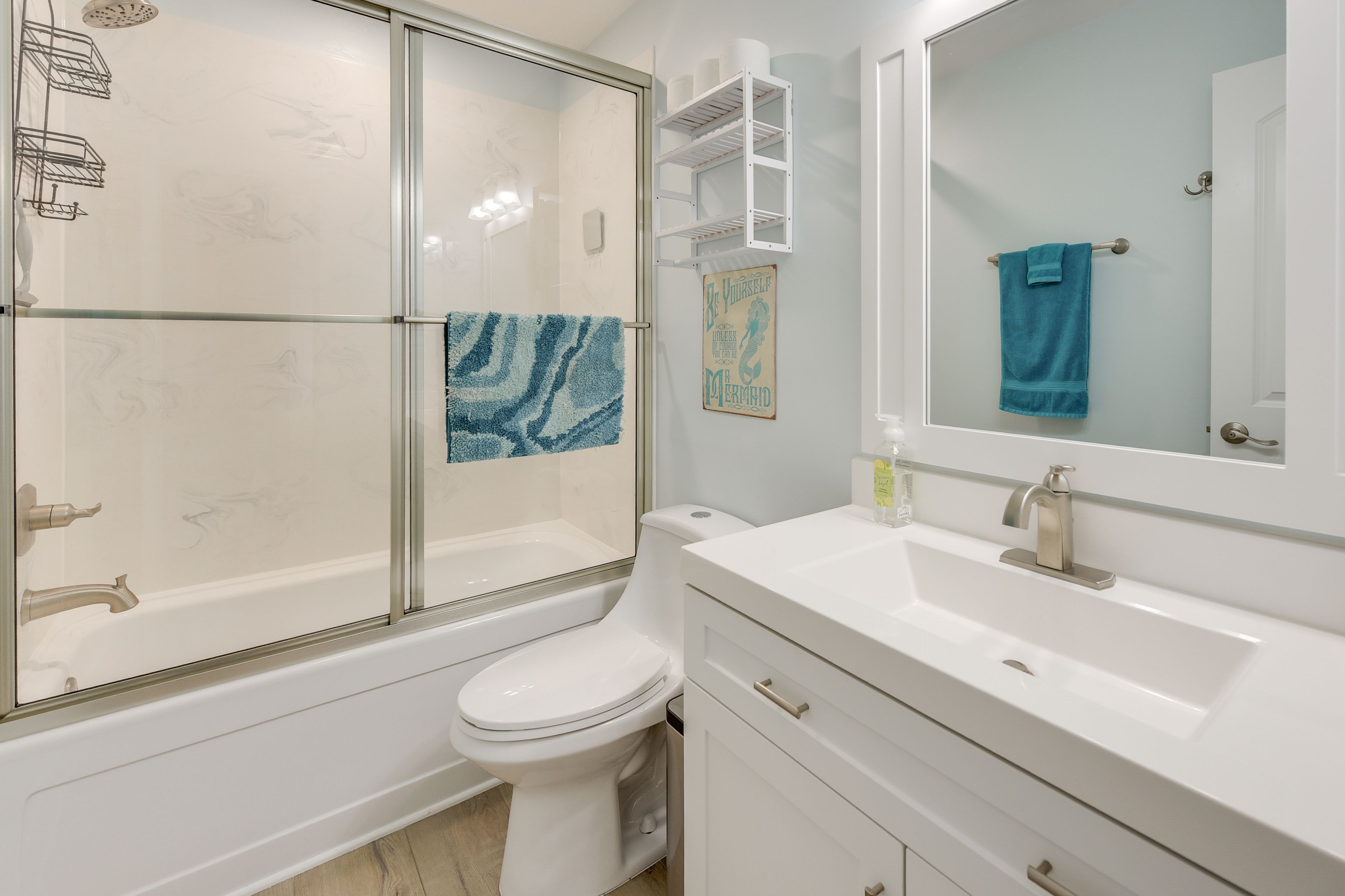 Full Bathroom
