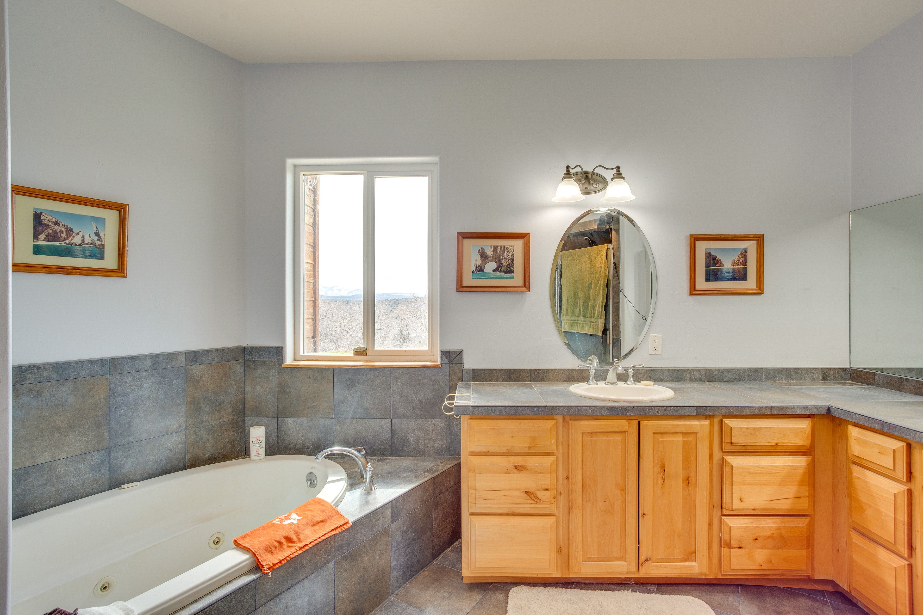 En-Suite Bathroom