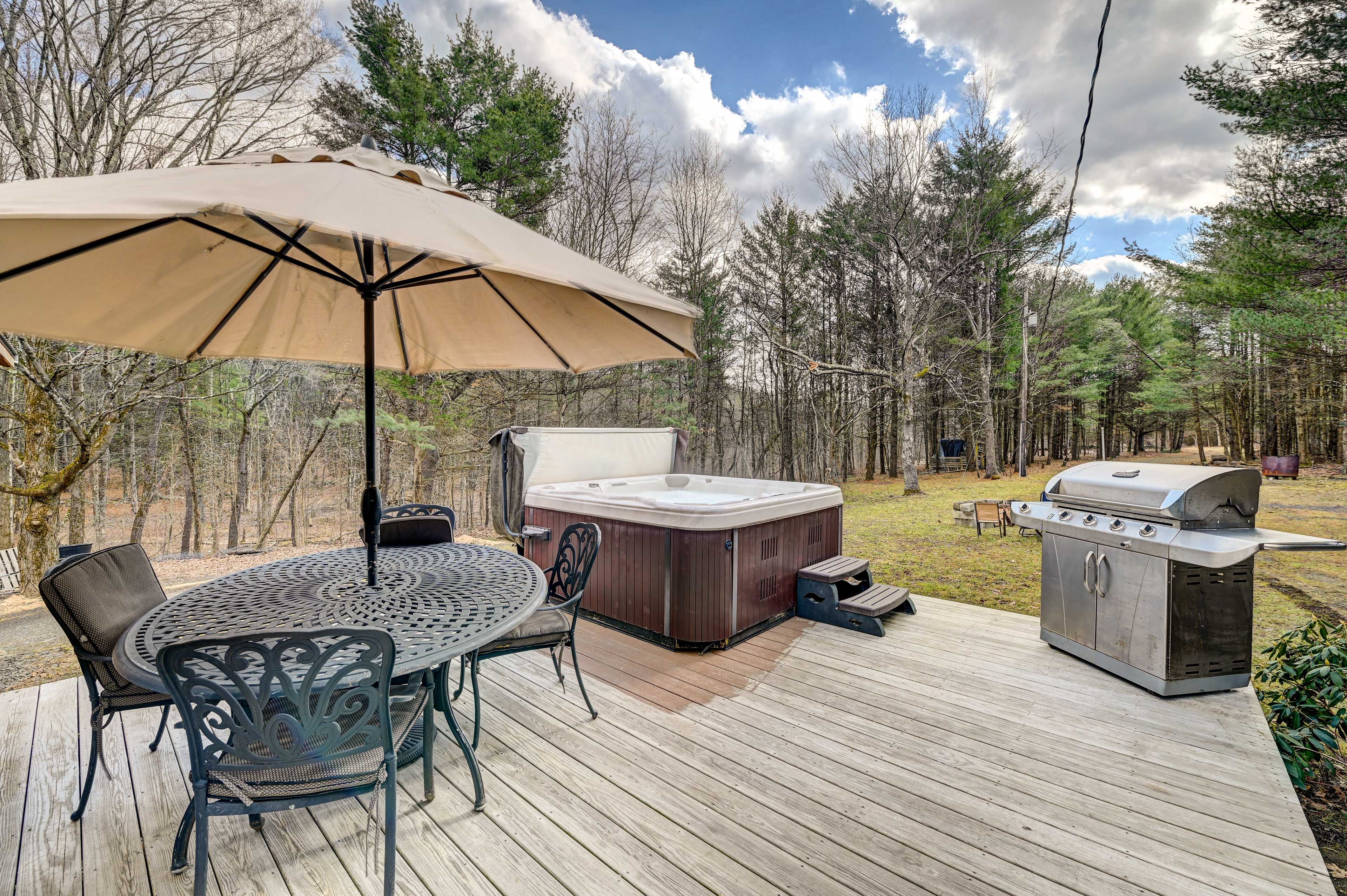 Exterior | Single-Story Home | Pet Friendly w/ Fee | Window A/C