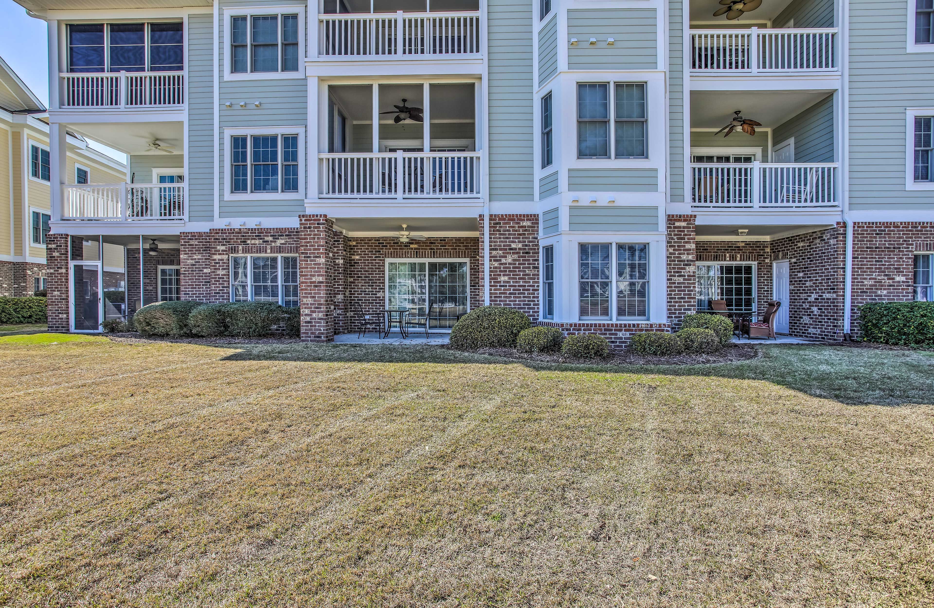 Back Exterior | Yard
