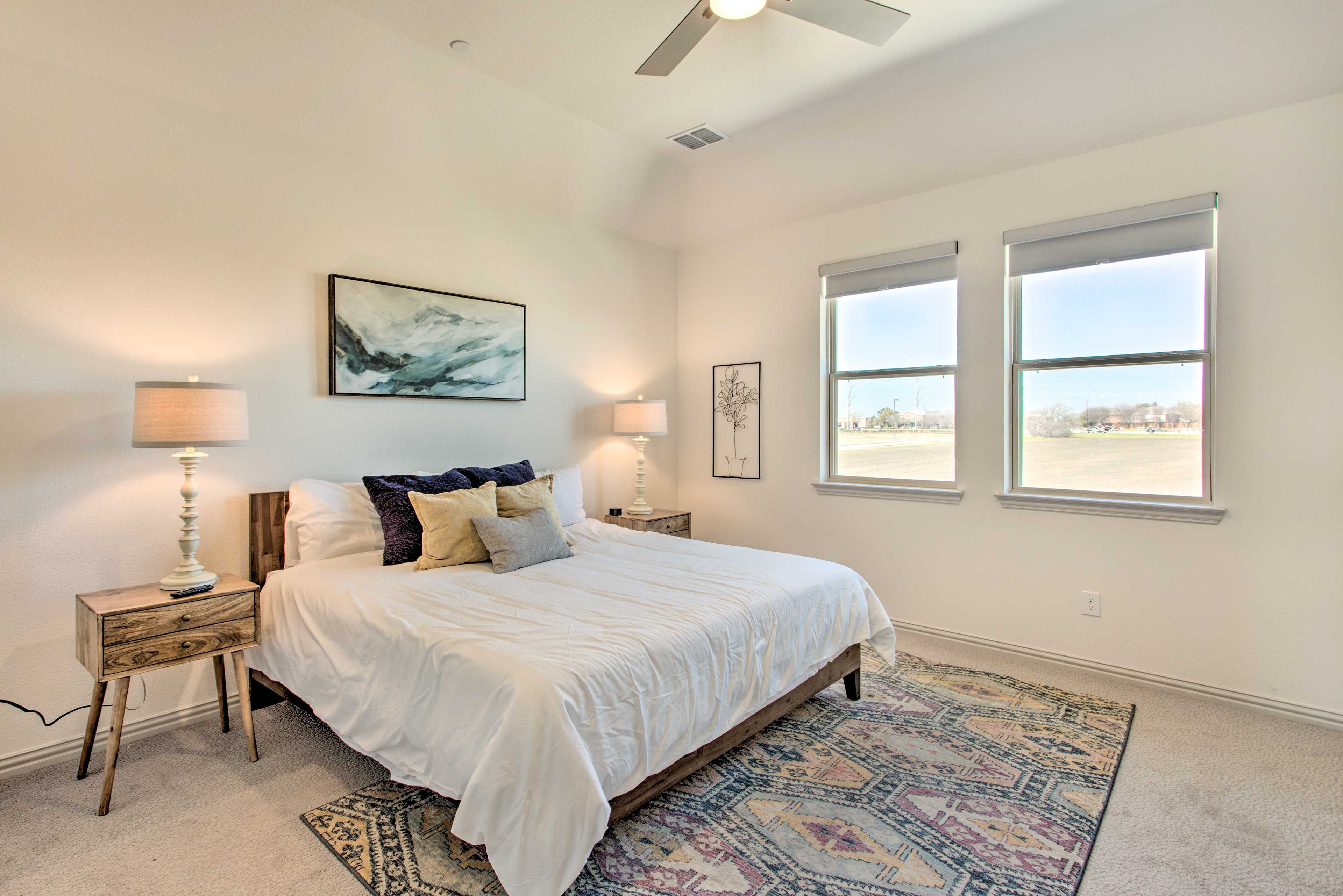 Bedroom Suite | King Bed | Linens Provided
