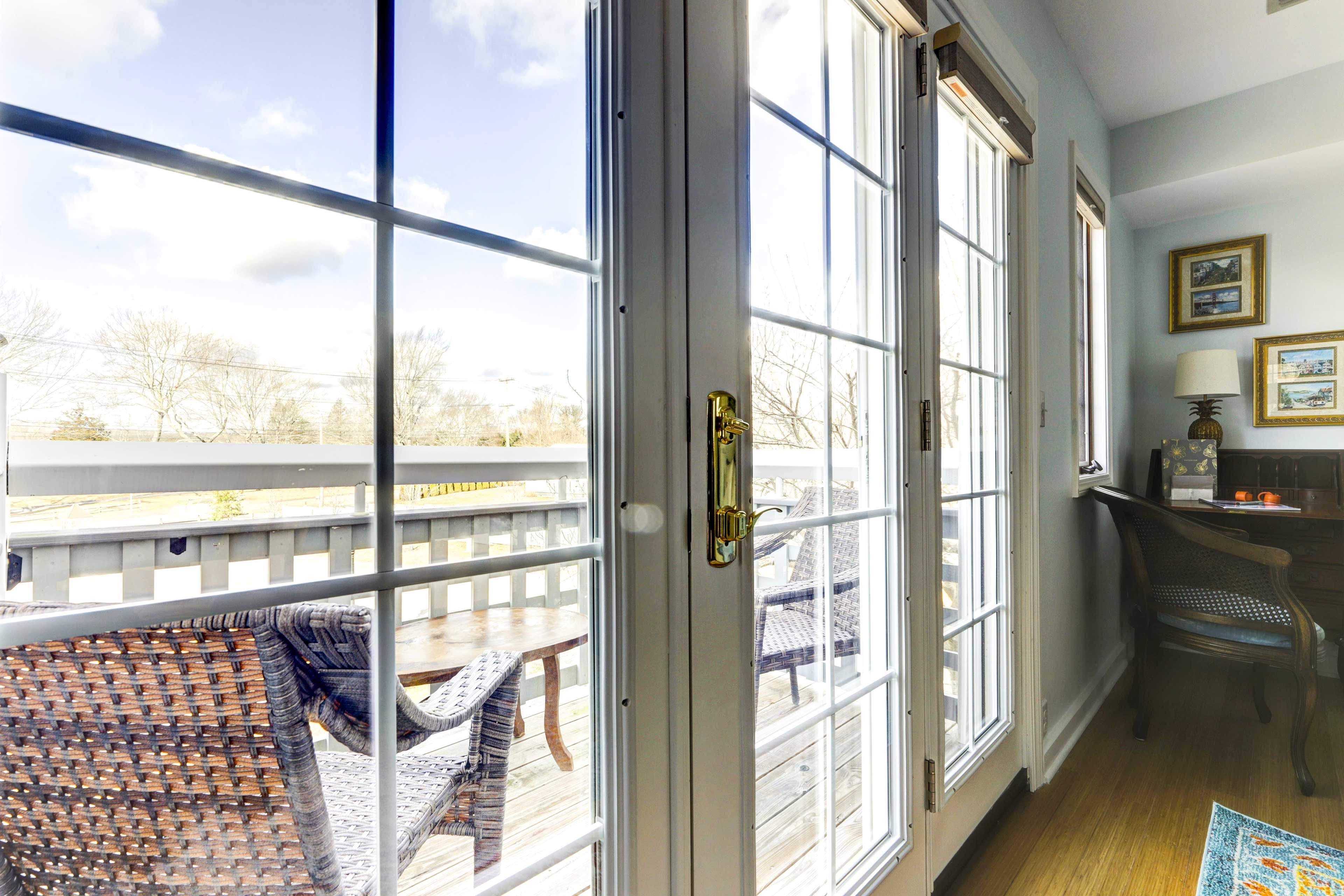 Furnished Balcony Access
