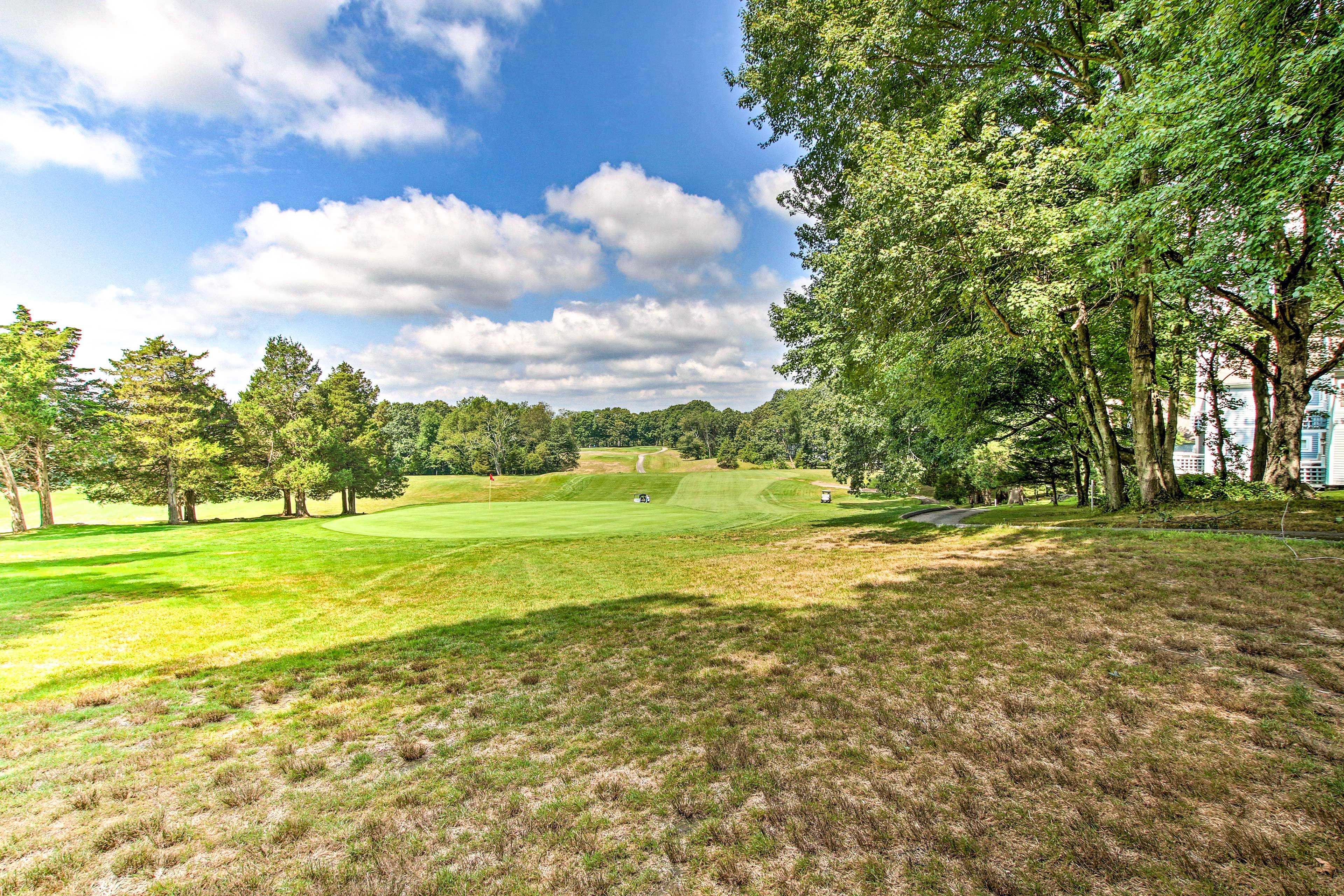 Norwich Golf Course (0.3 Miles)