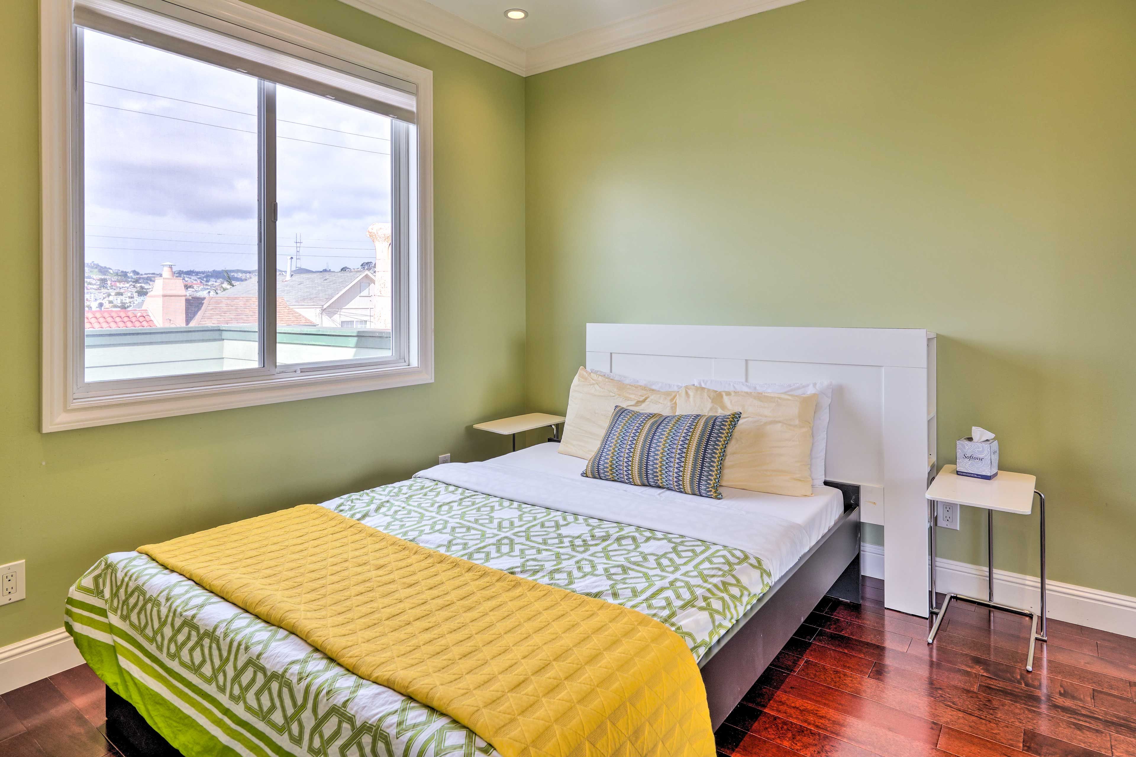 Bedroom 1 | Full Bed
