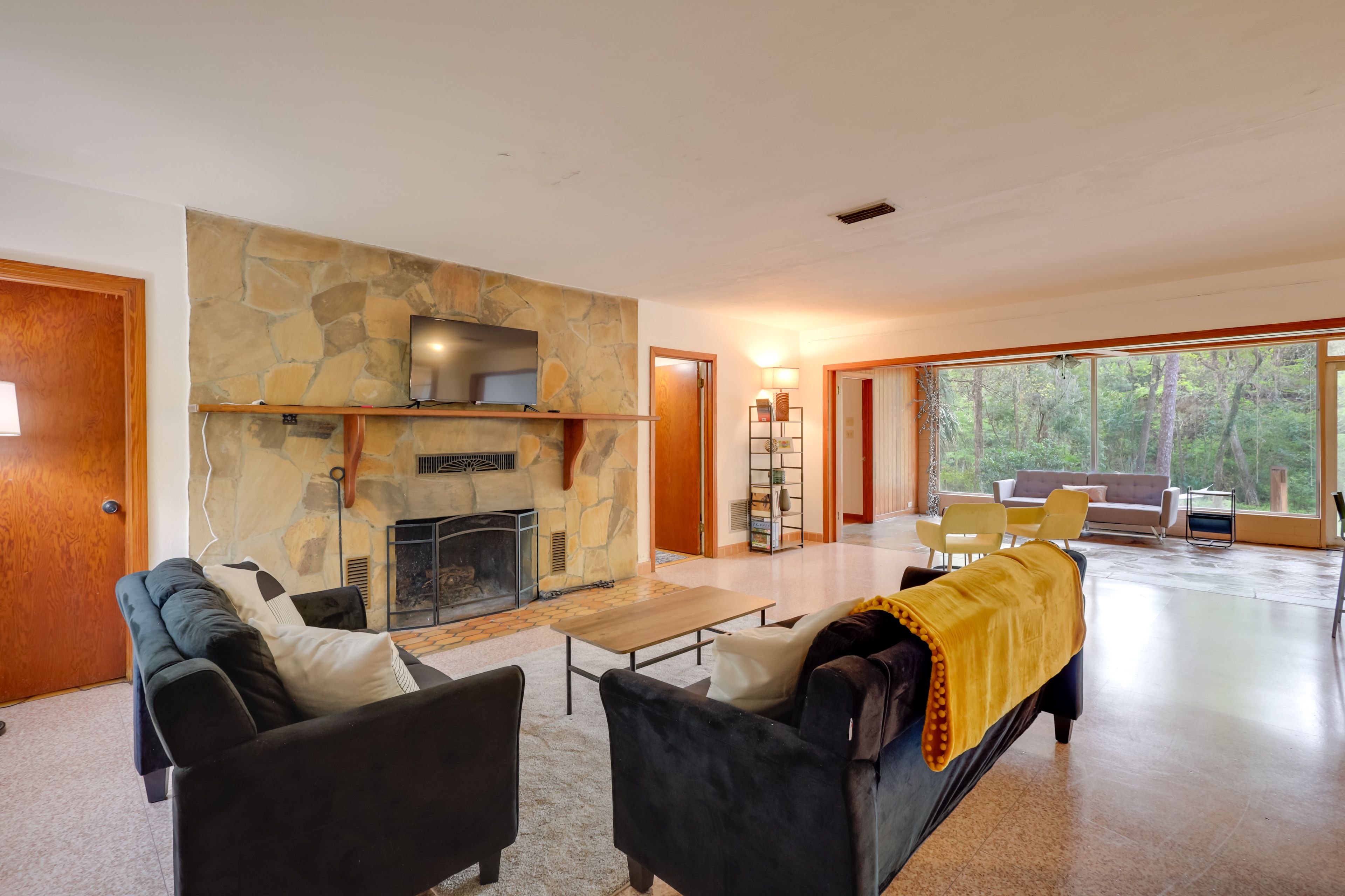 Gainesville Vacation Rental | 4BR | 3BA | 1 Step to Access | 3,500 Sq Ft