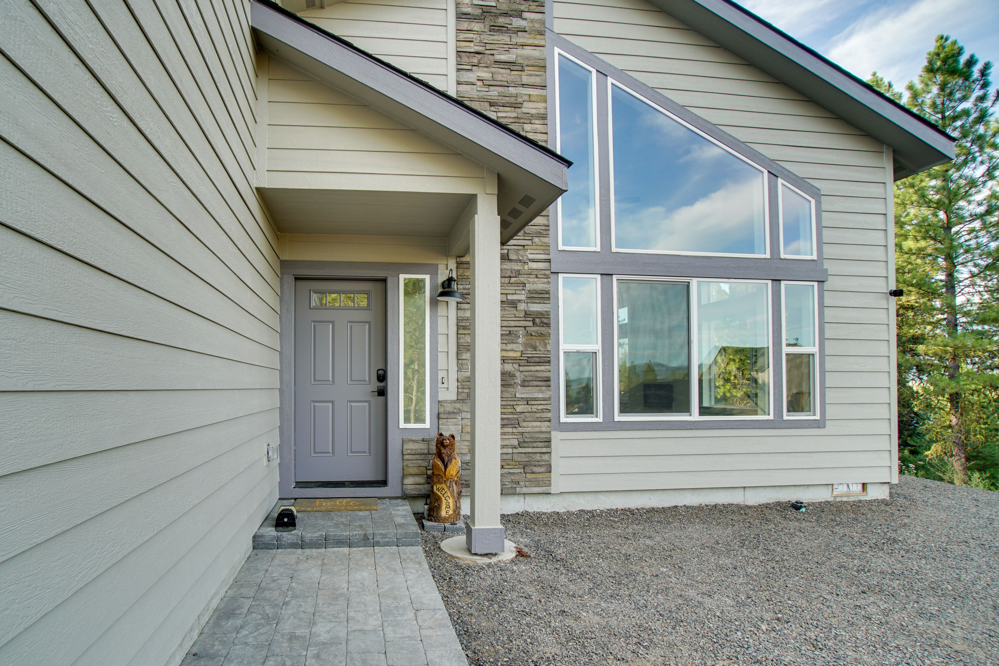 Front Entry | Meadow Creek Golf Resort | Keyless Entry