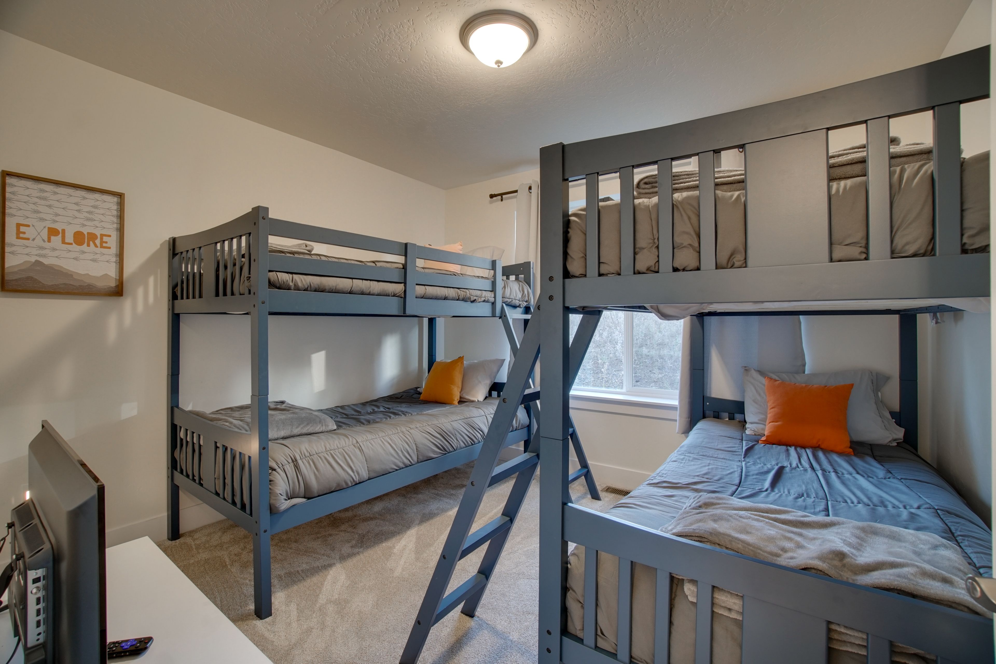 Bedroom 3 | 2 Twin Bunk Beds | Smart TV