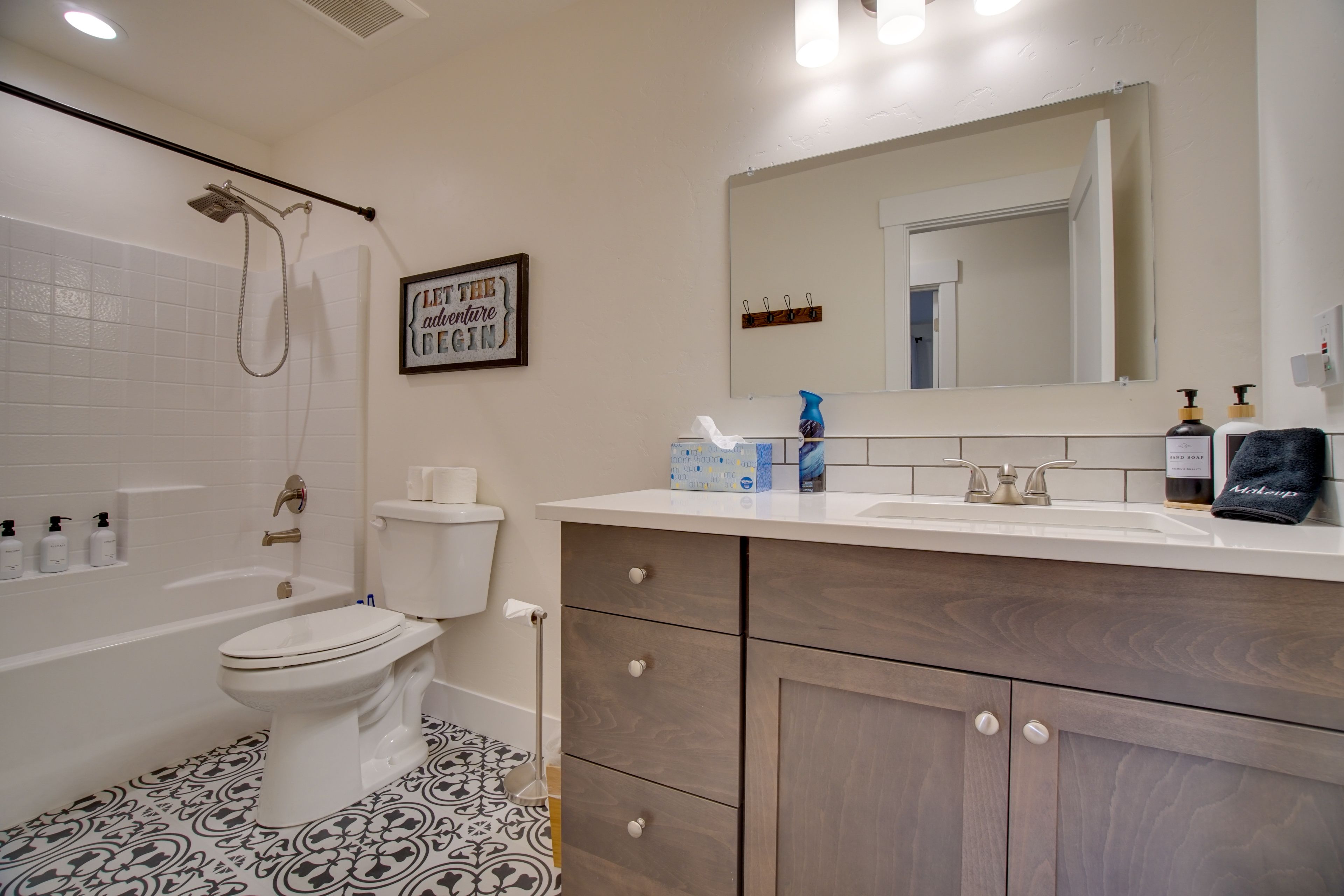 Full Bathroom