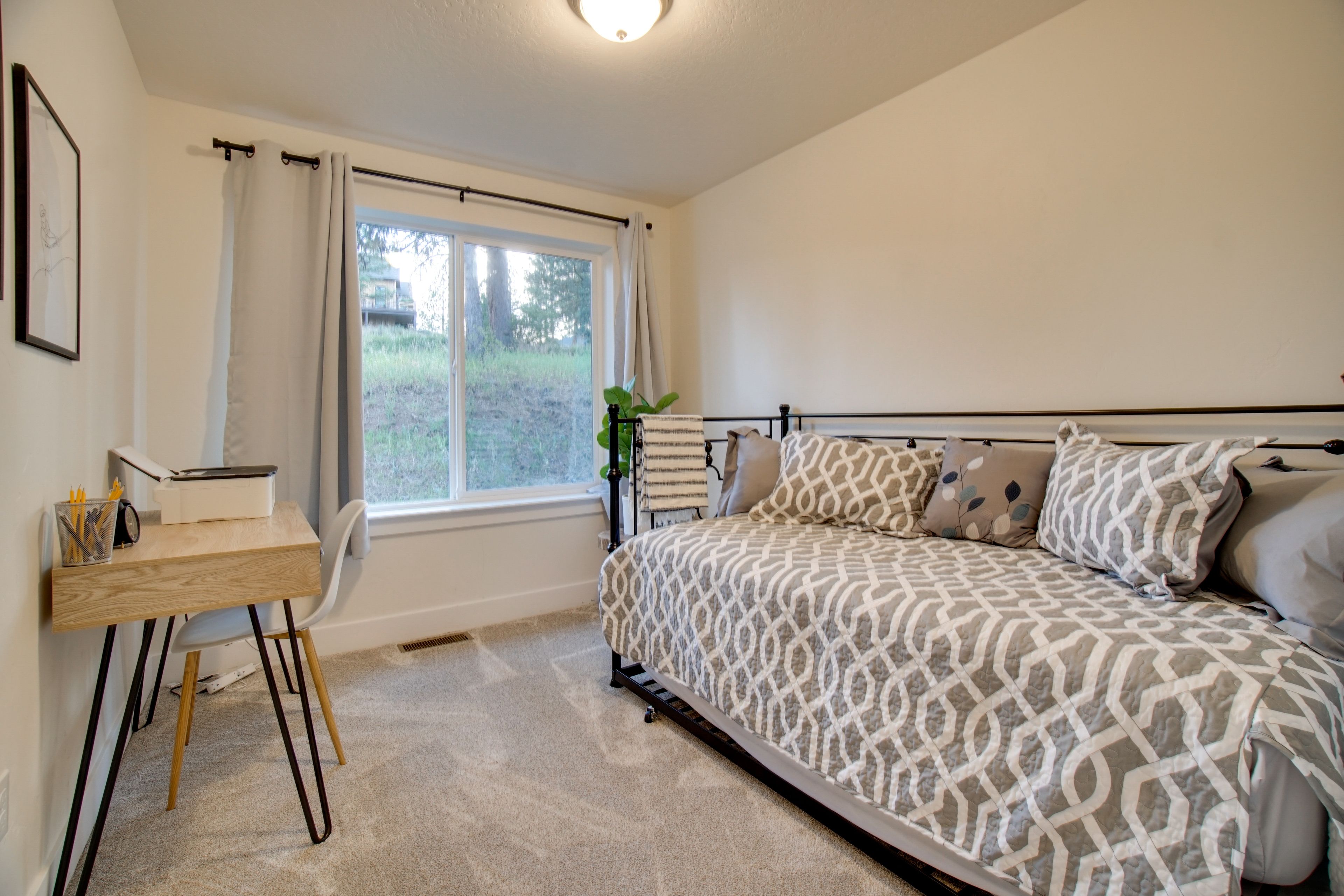 Bedroom 4 | Twin Daybed w/ Twin Trundle | Home Office Area