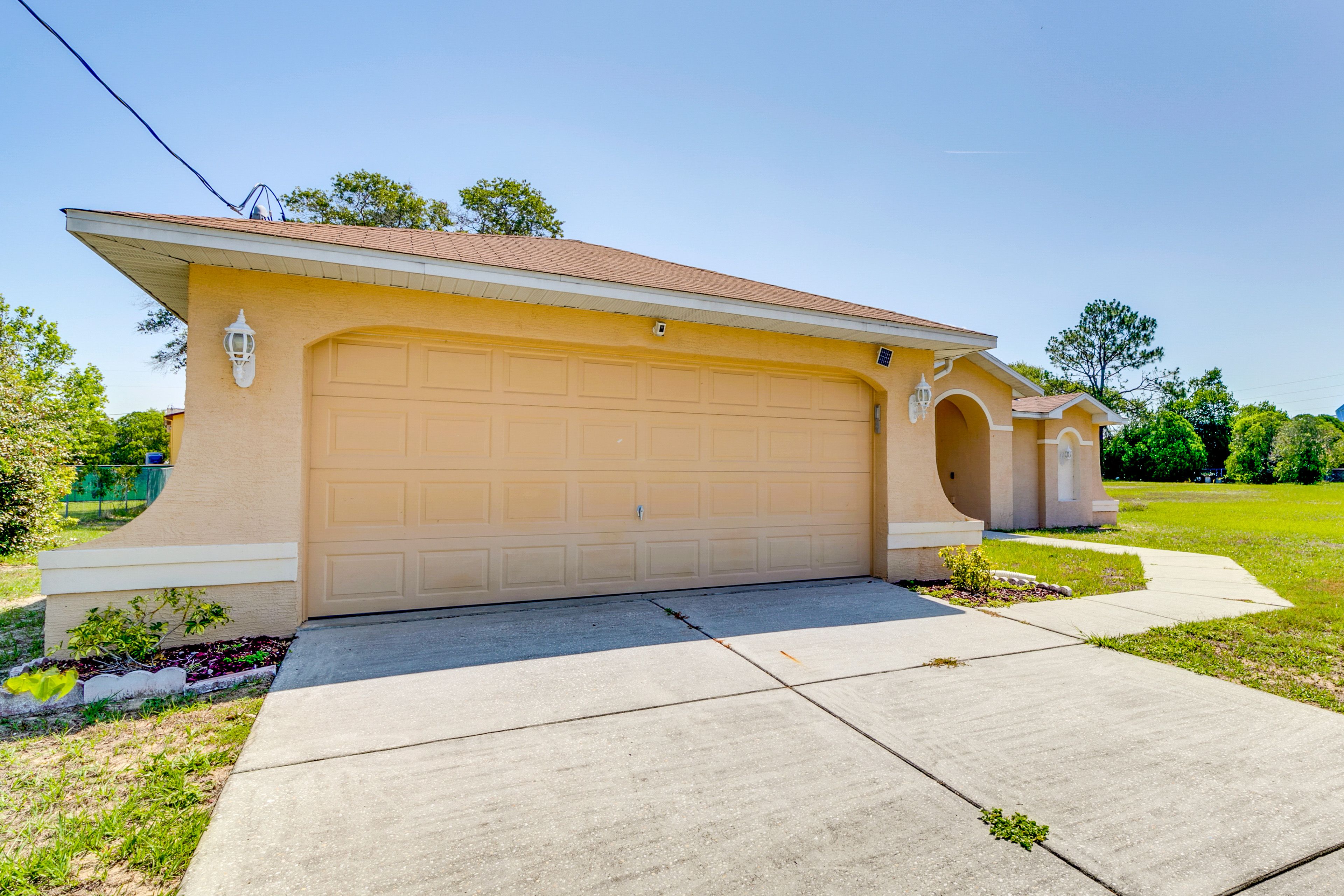 Parking | Driveway (2 Vehicles) | Garage is Not Available to Guests