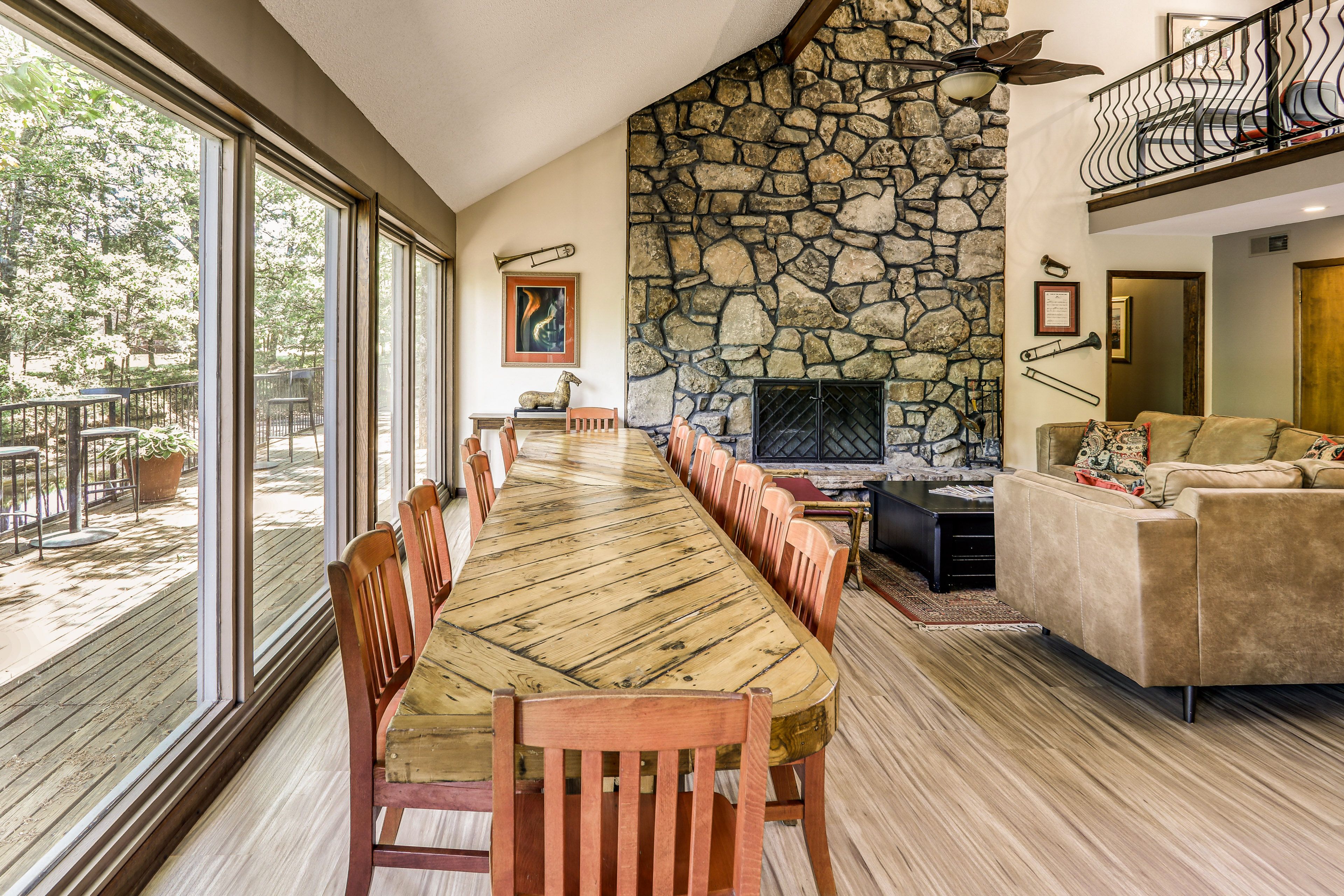 Dining Area | Dishware/Flatware Provided | Main Floor