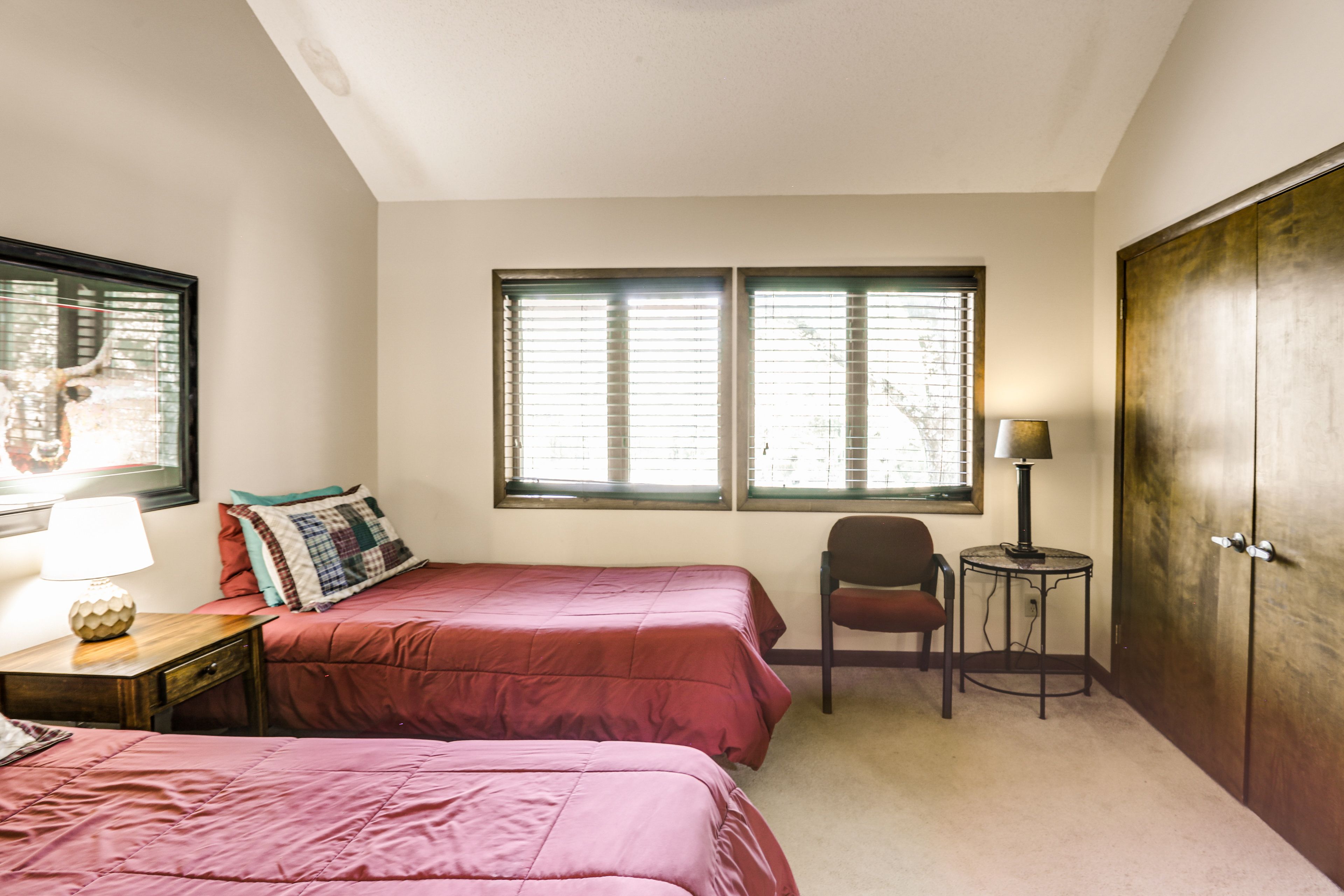 Bedroom 4 | 2 XL Twin Beds (Convertible to King Bed) | Upper Floor