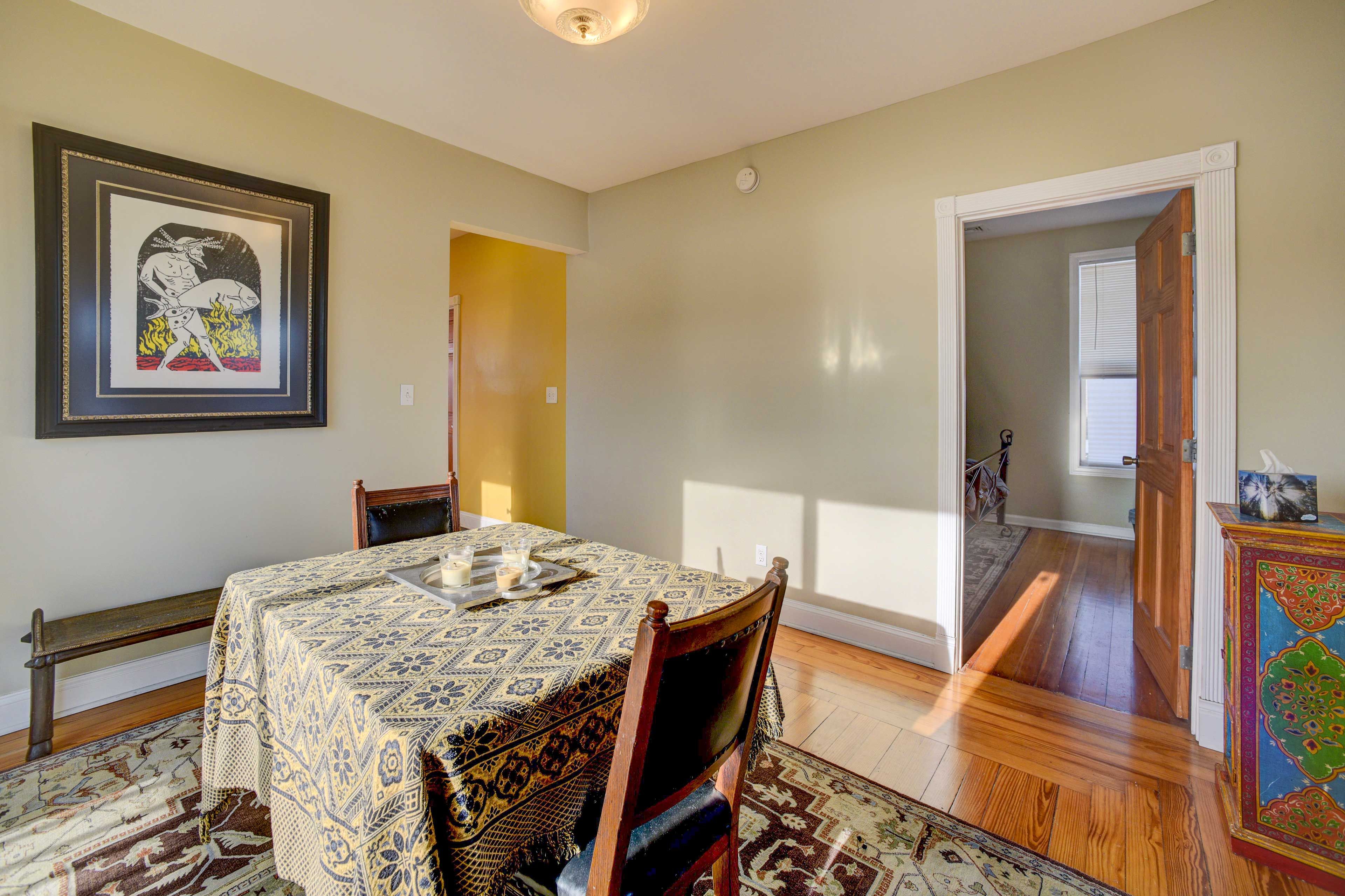 Dining Room | Dishware & Flatware Provided