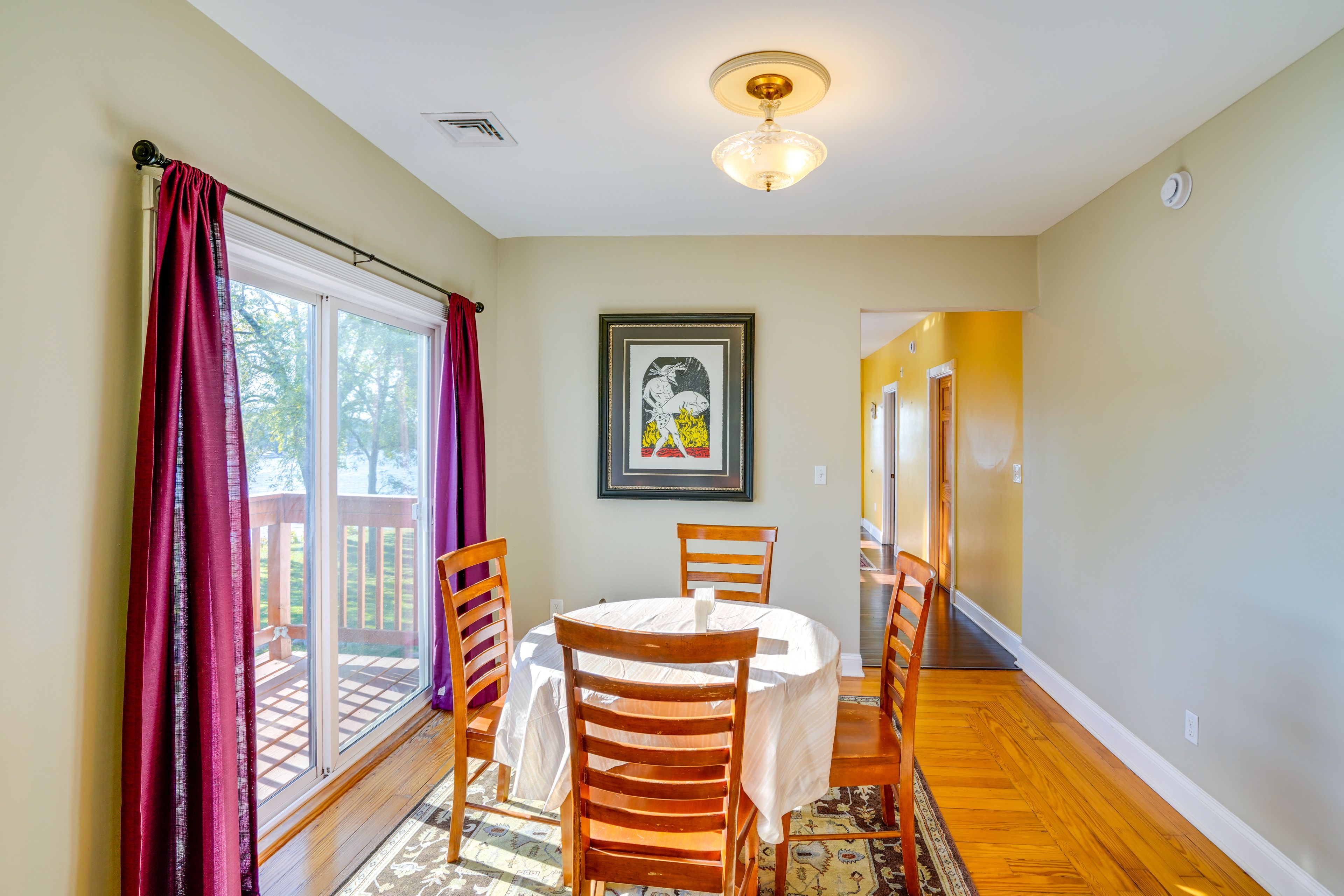 Dining Room | Dishware & Flatware Provided