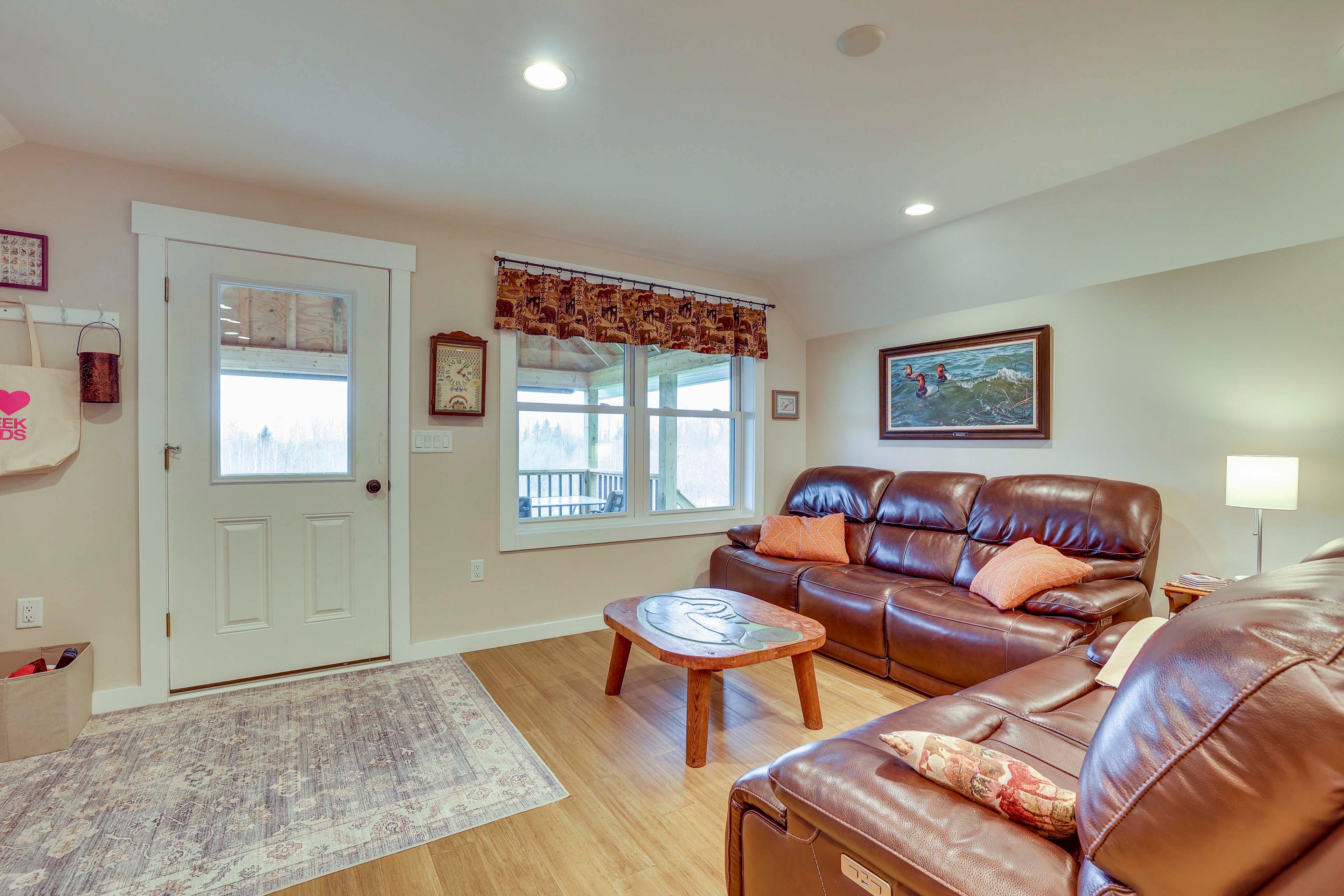 Living Room | Smart TV