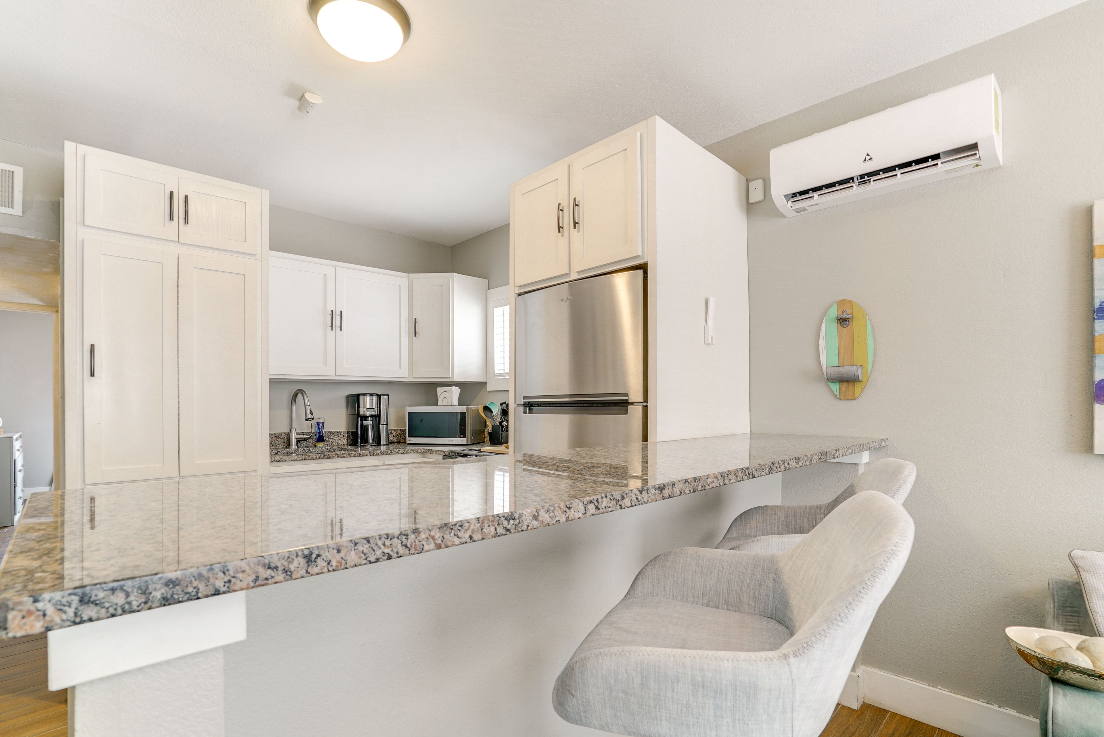 Kitchen | Breakfast Bar | Single-Story House