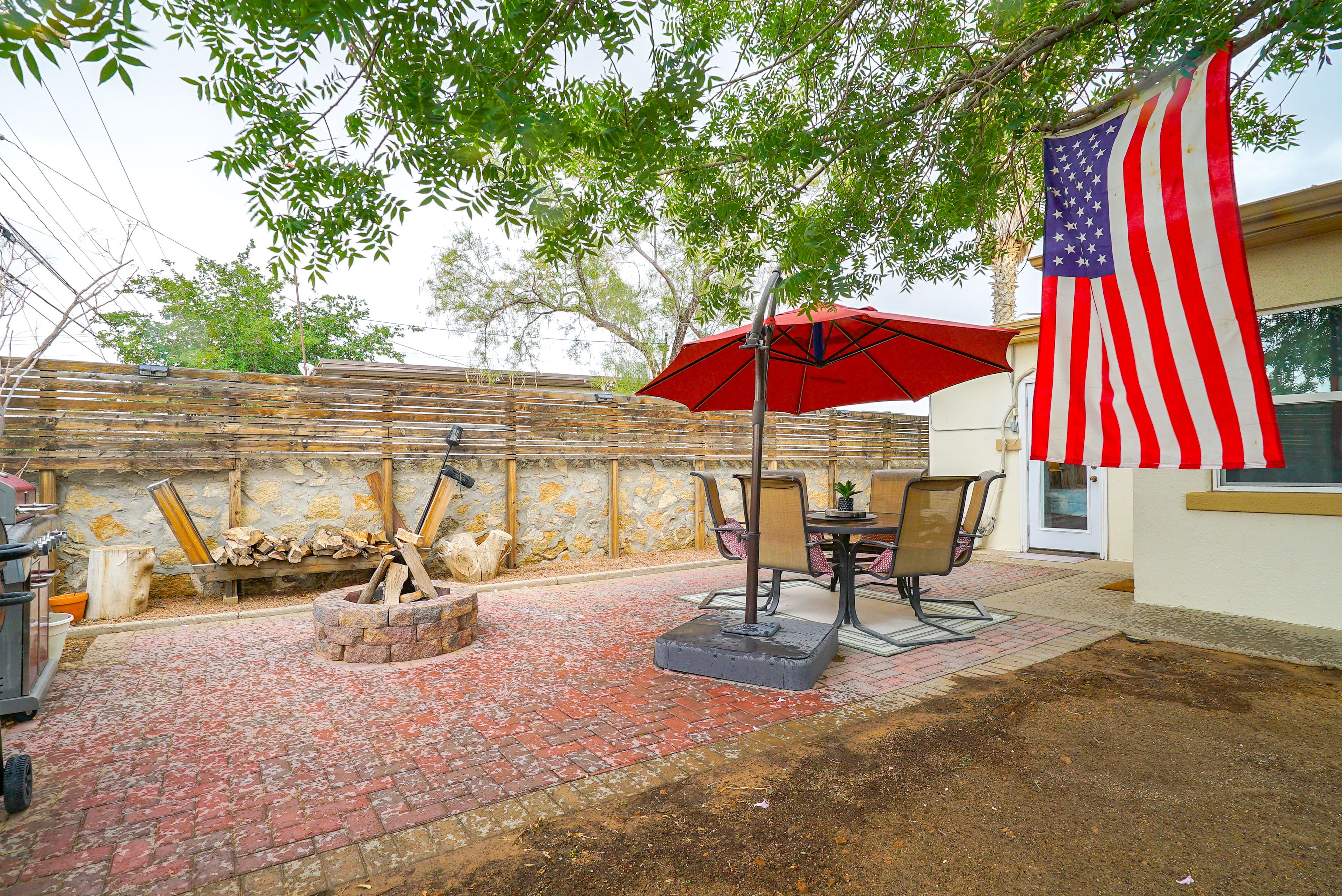 Private Patio | Fire Pit | Gas Grill