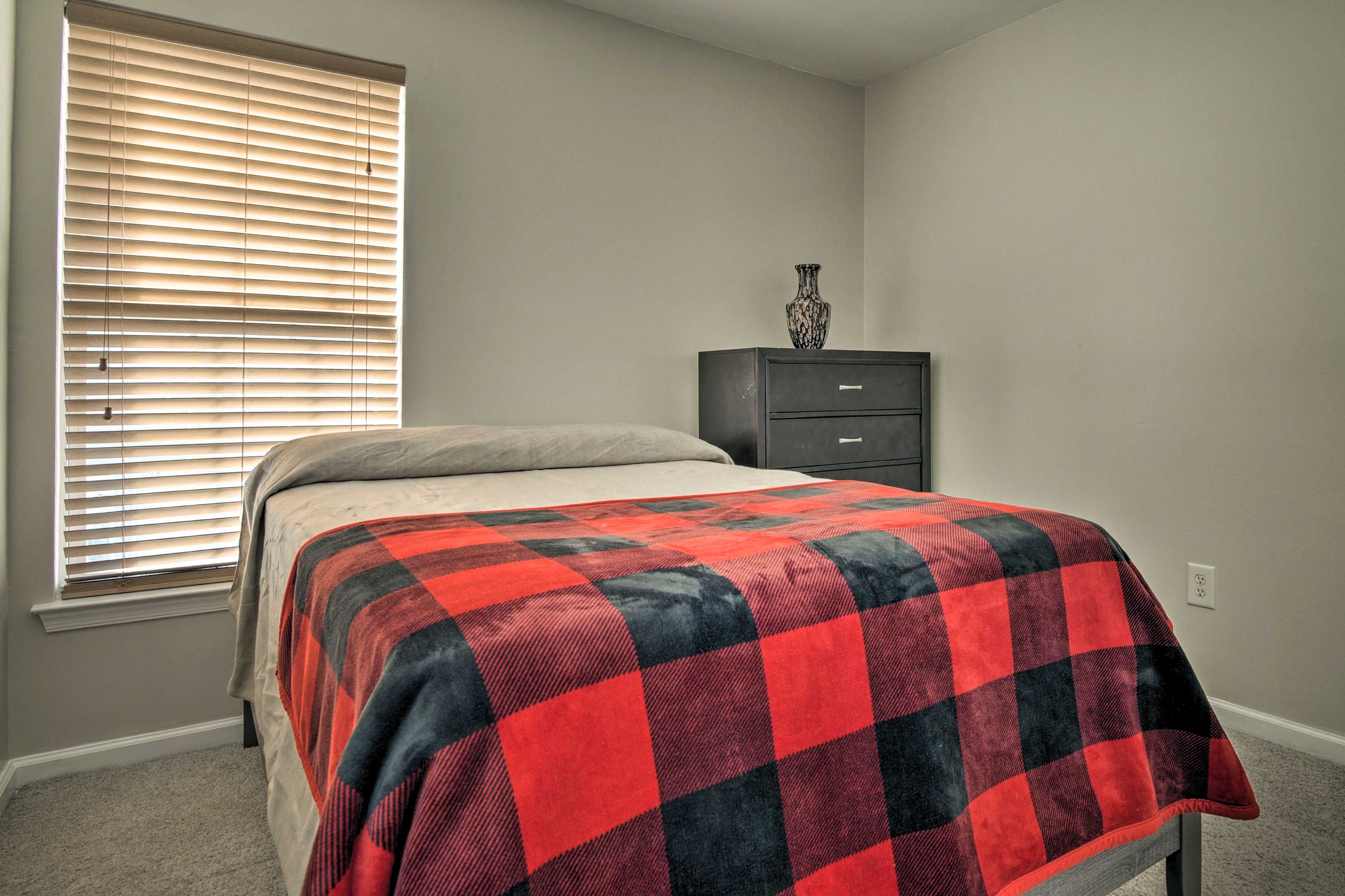 Bedroom 2 | Full Bed | Linens Provided
