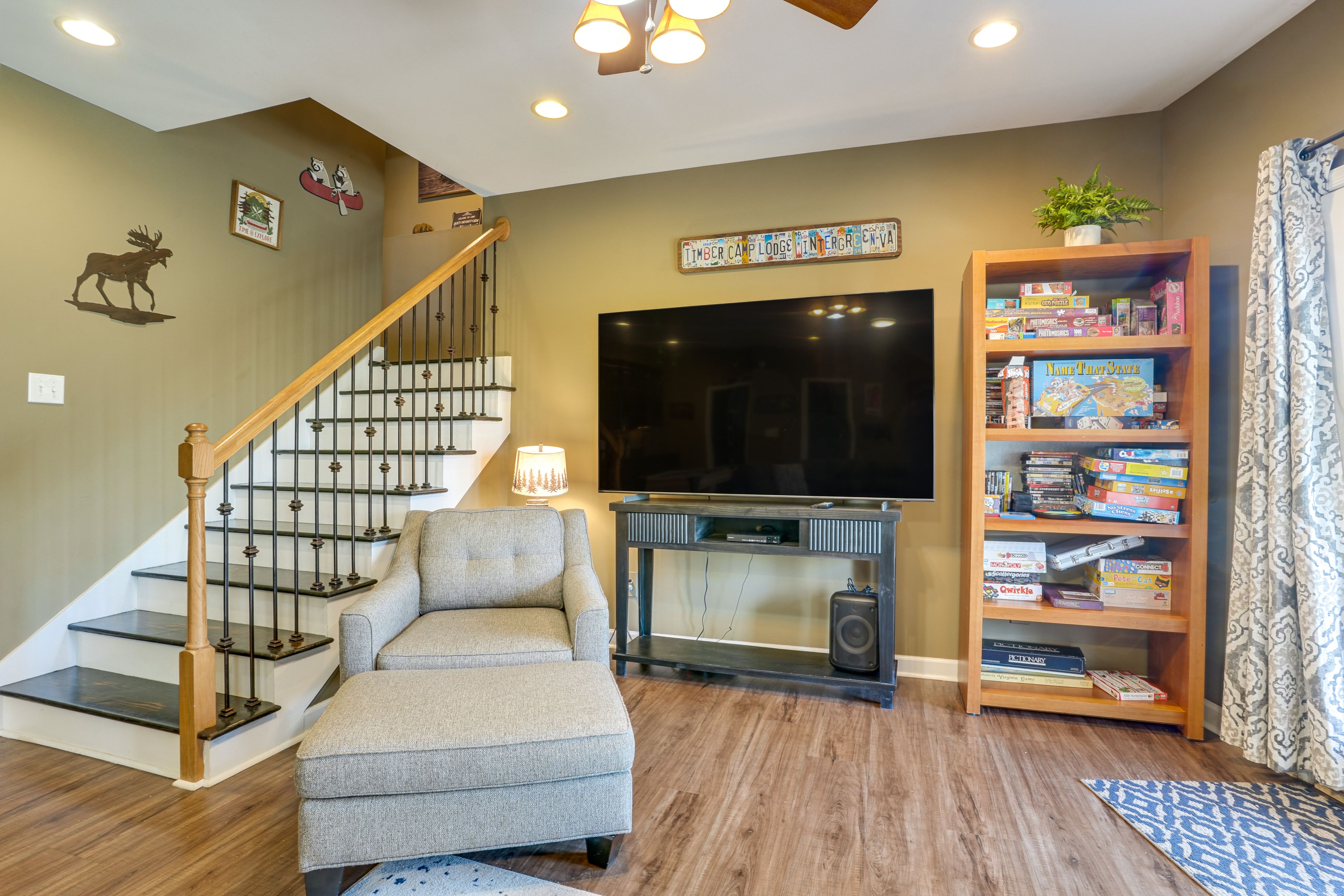 Game Room | Basement Level | Board Games | Wet Bar
